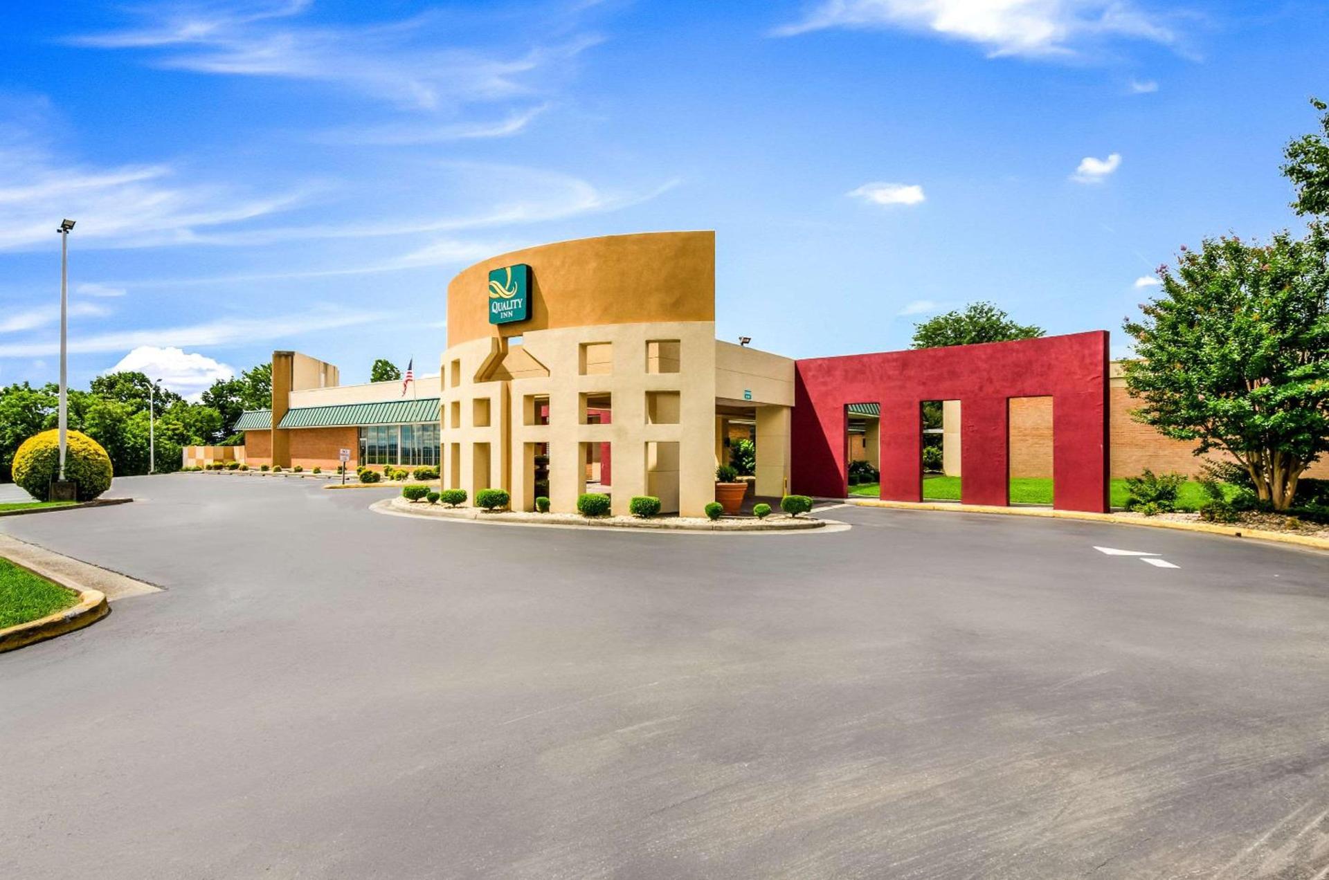 Quality Inn Roanoke Airport photo 3