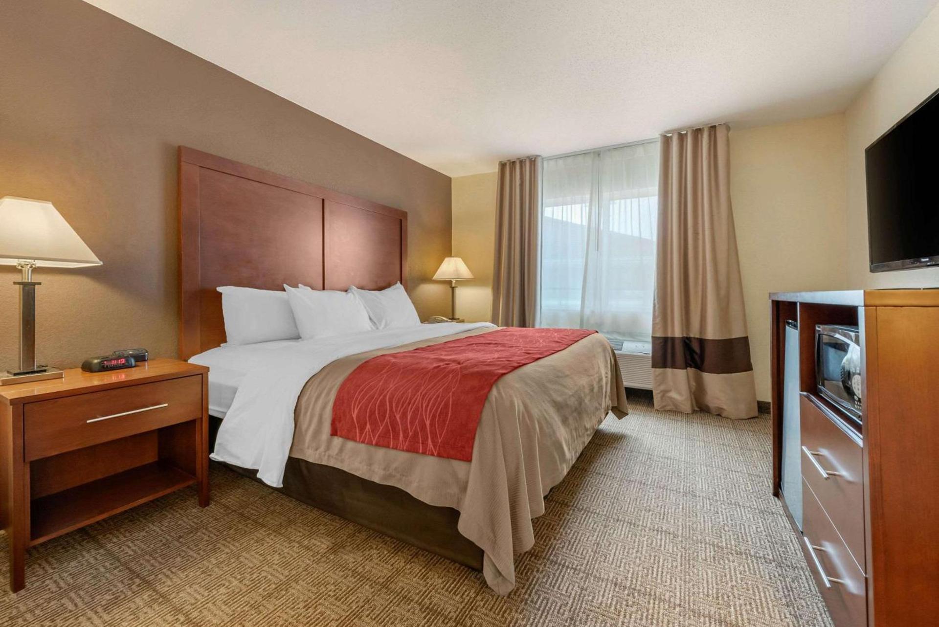 Comfort Inn Warren I-69 photo 8