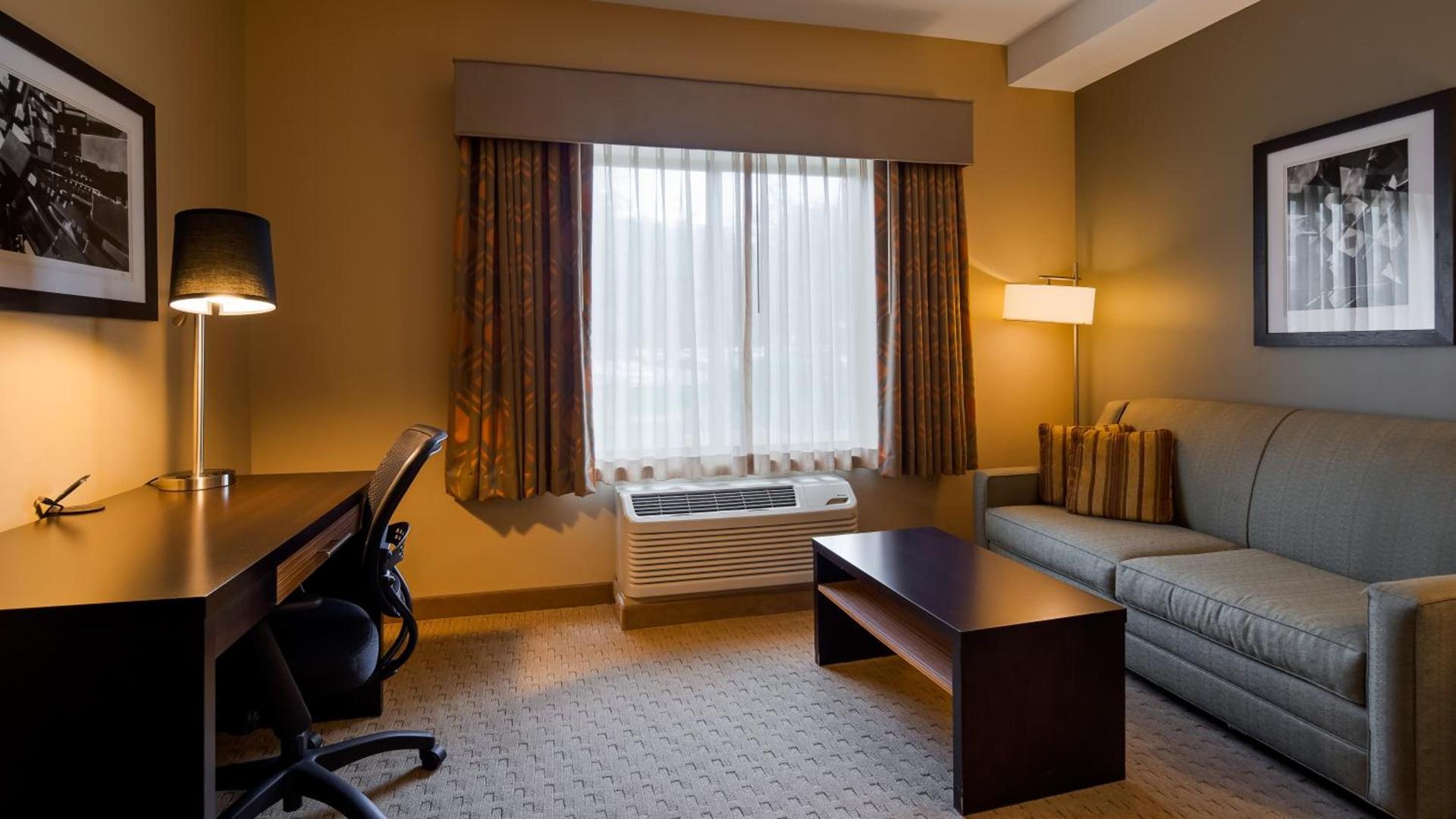 Best Western Plus College Park Hotel photo 23