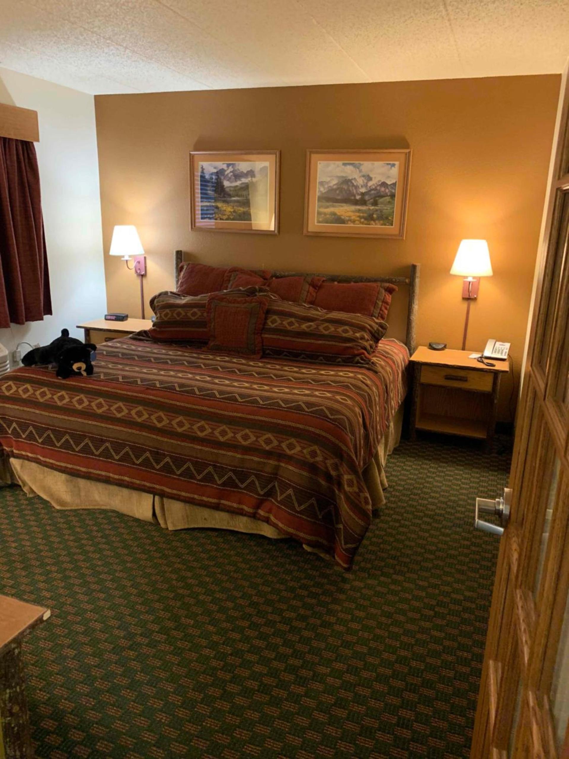 AmericInn by Wyndham Cody photo 59
