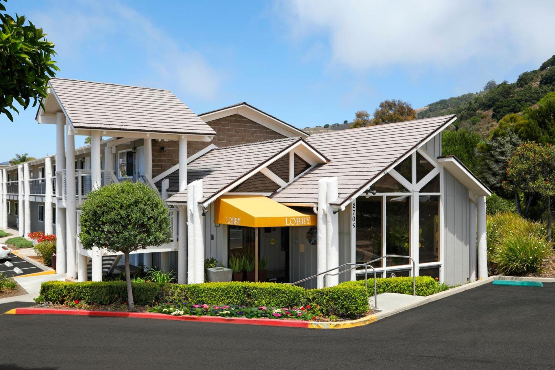 Spyglass Inn photo 5