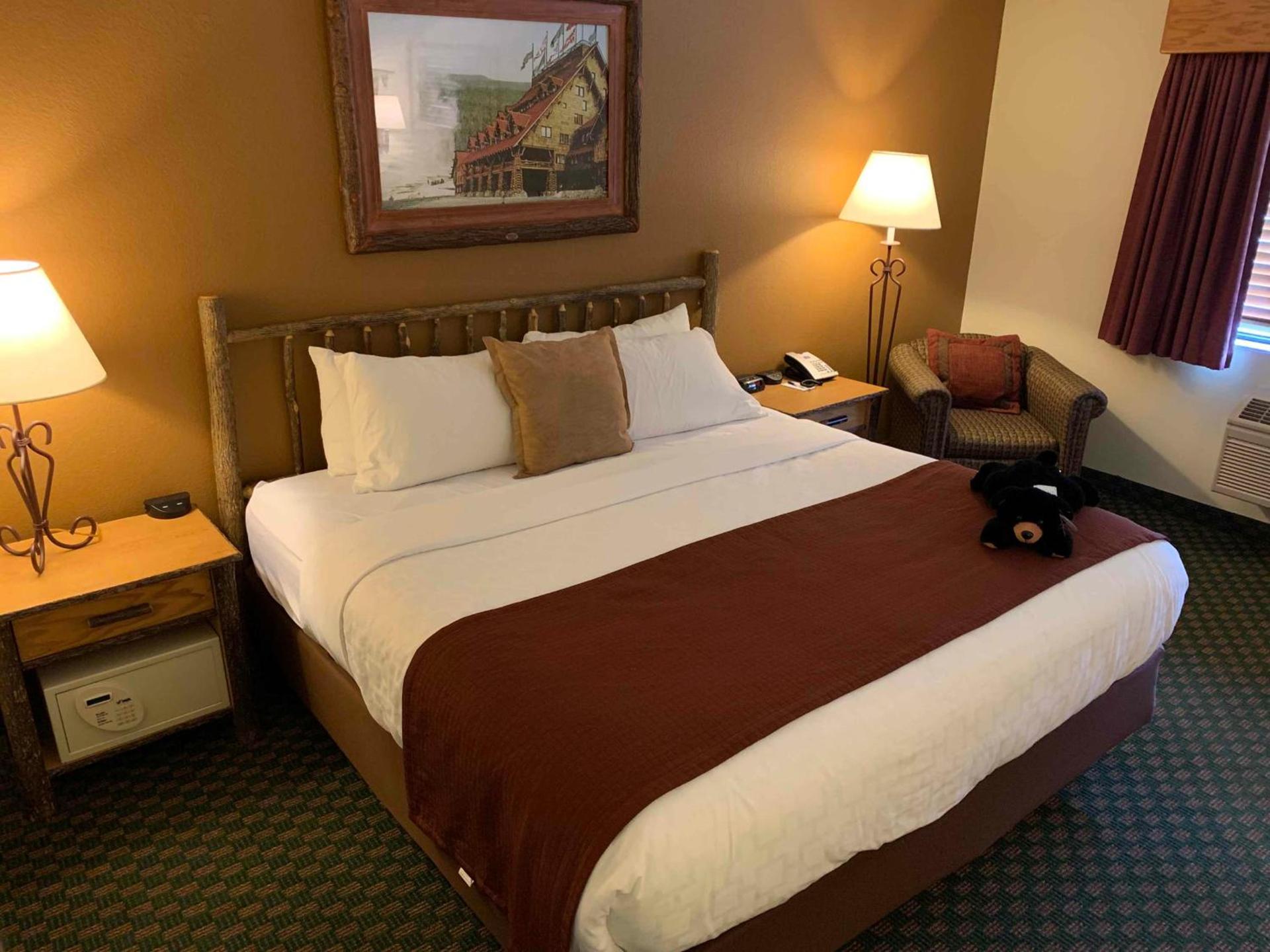 AmericInn by Wyndham Cody photo 64