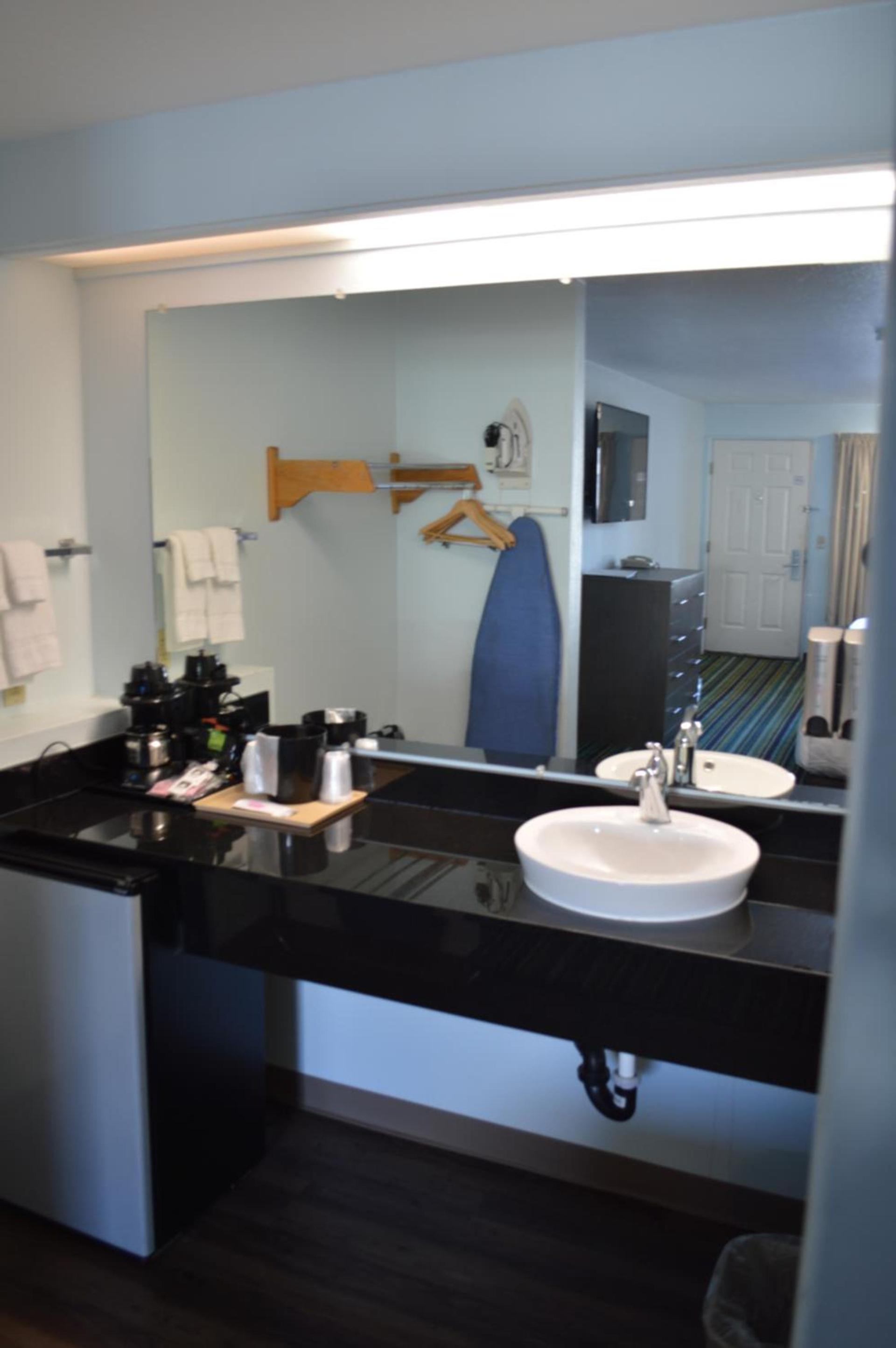 Brookings Inn Resort photo 7