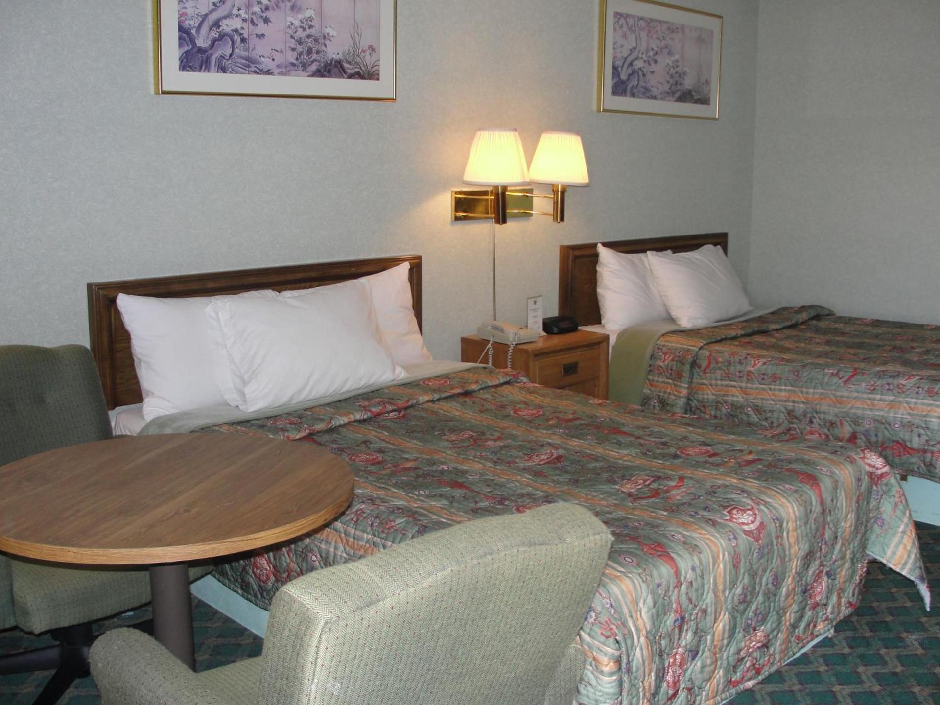 Budget Inn photo 5