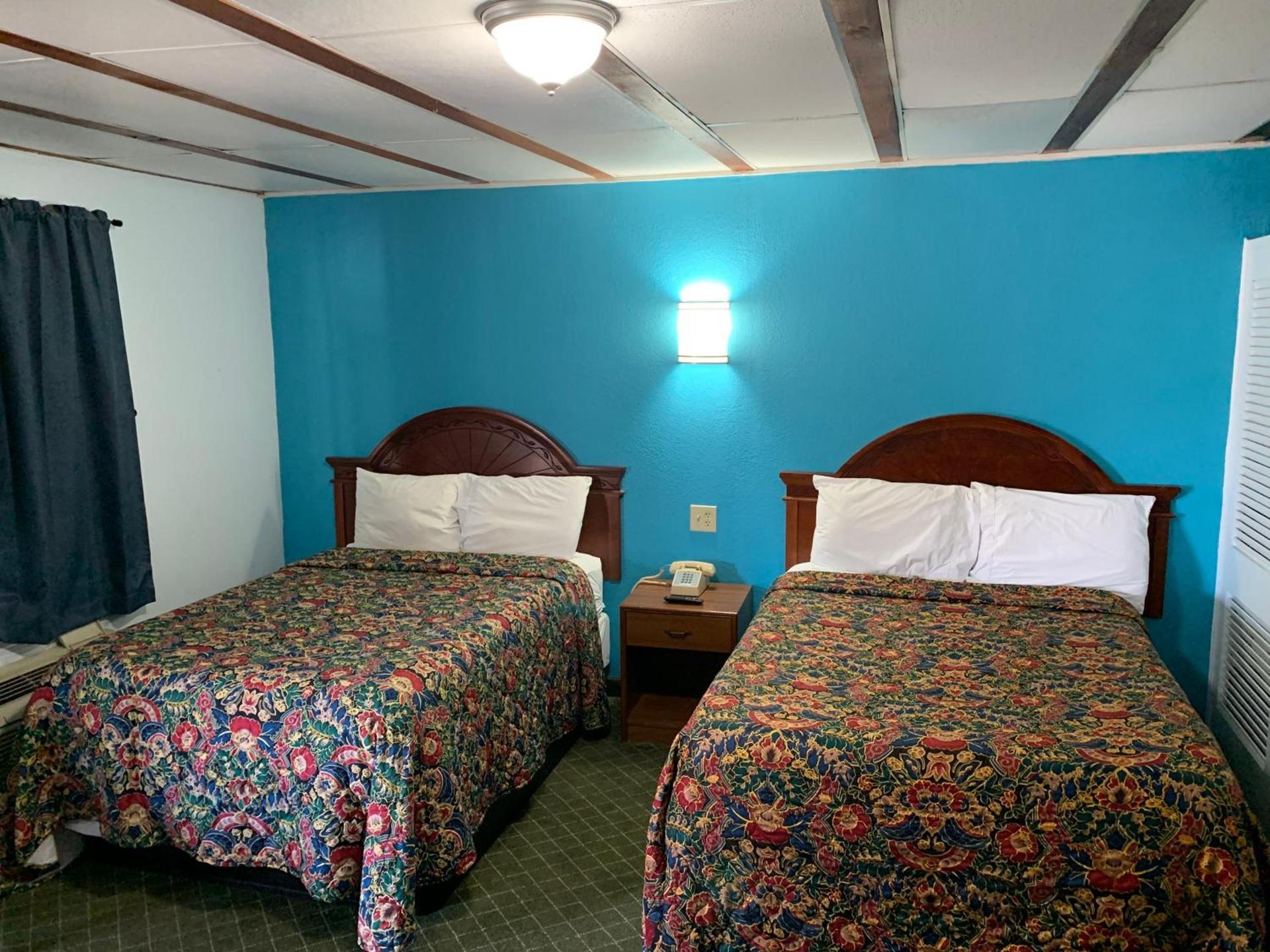 Mayo Inn photo 3