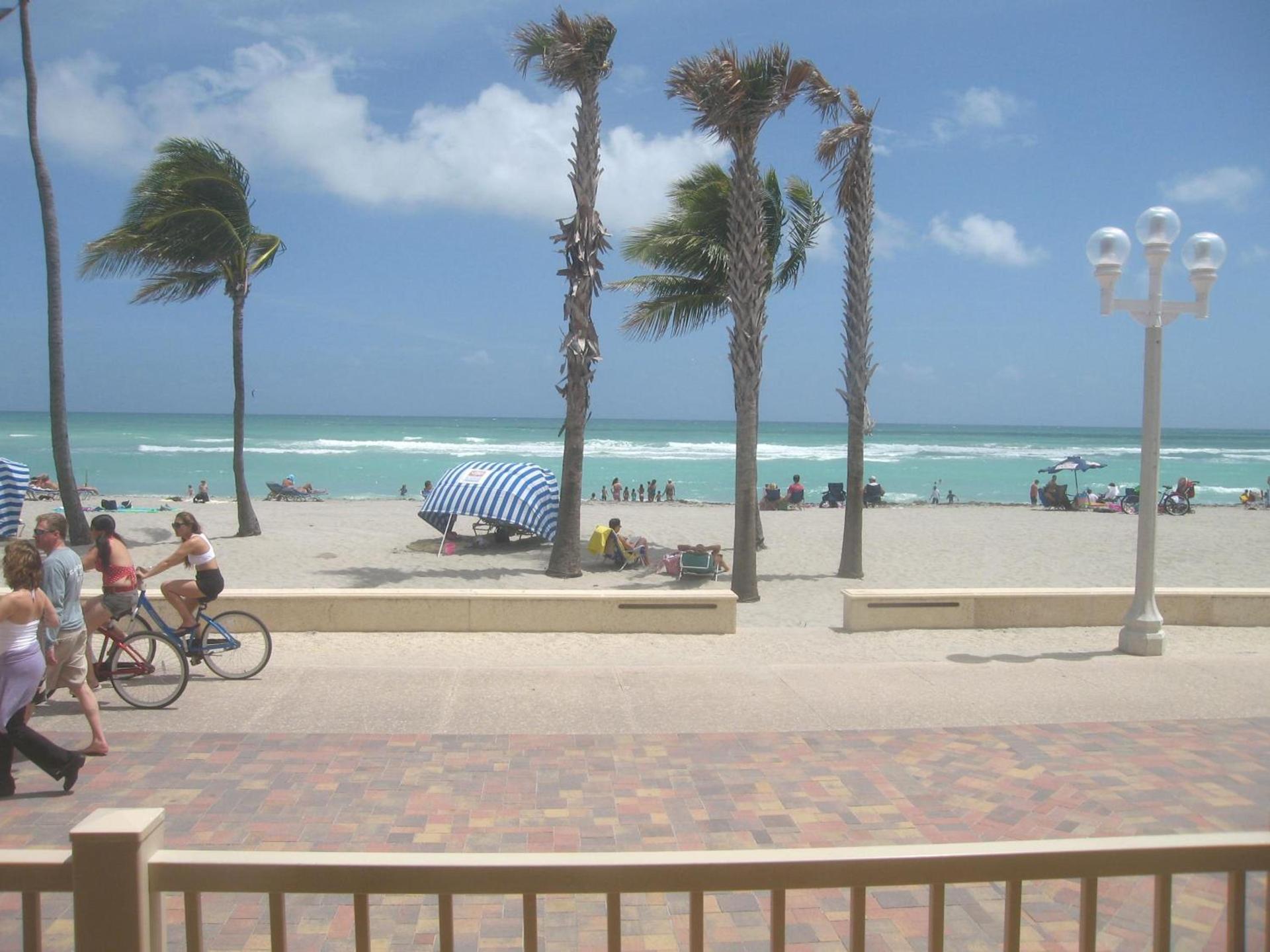 Hollywood Sands Resort photo 3