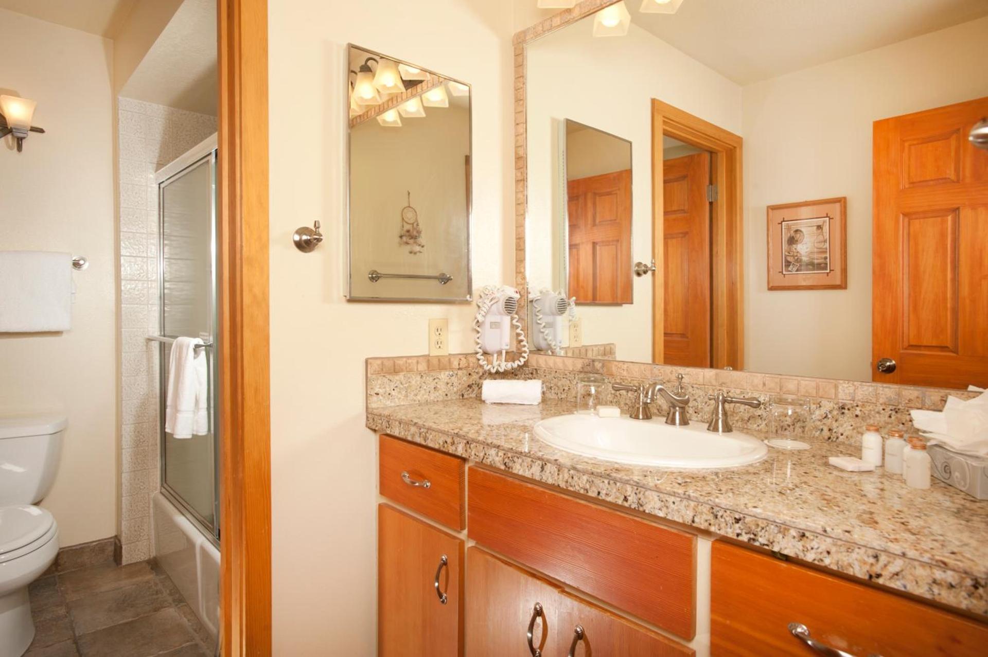Evergreen Condominiums by Vail Resorts photo 18