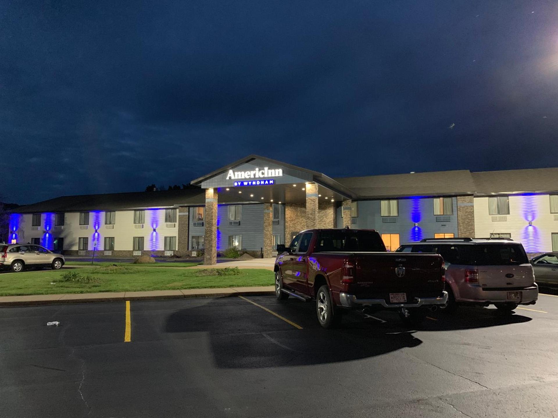 AmericInn by Wyndham Prairie du Chien photo 10