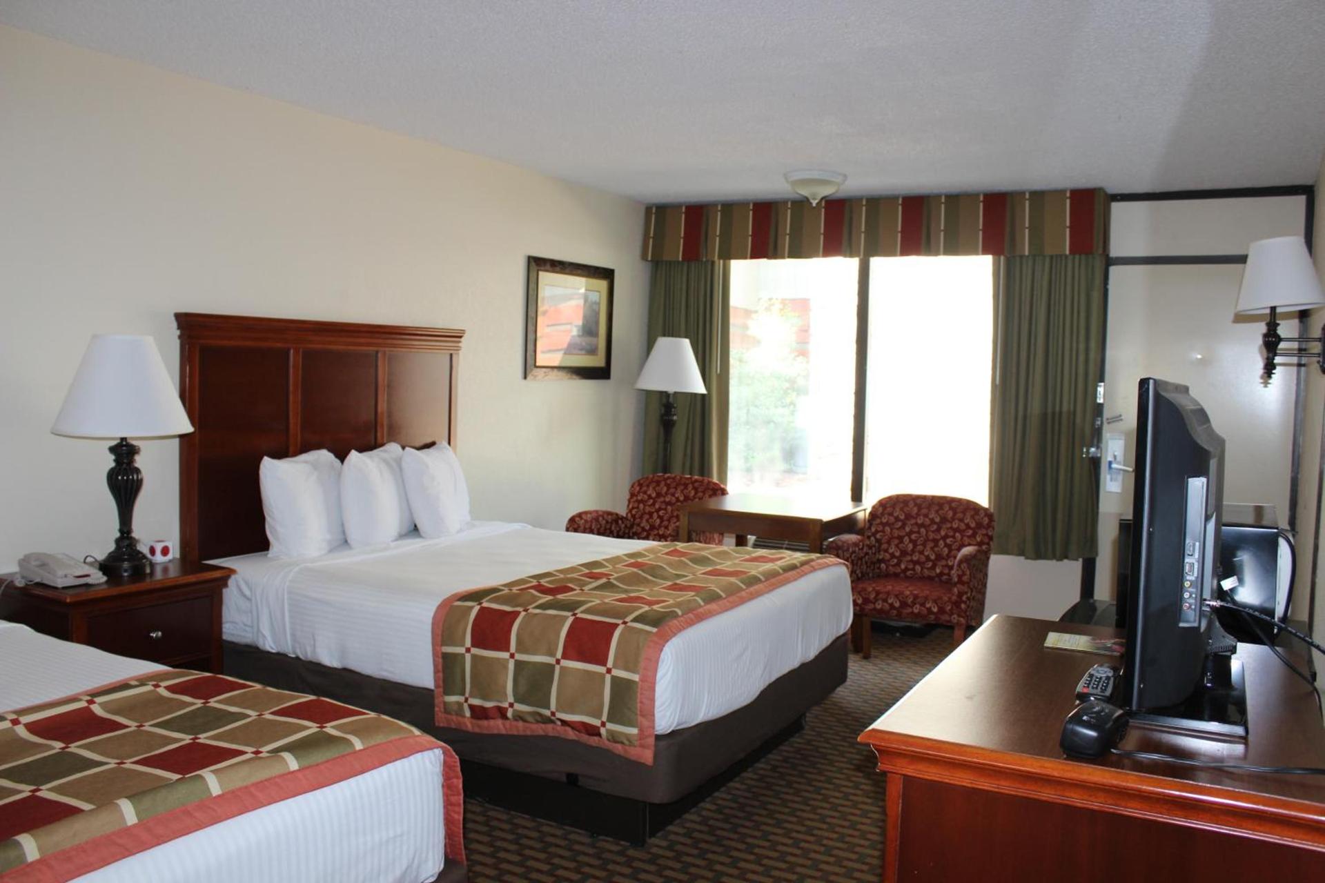 Great Smokies Inn - Cherokee photo 25