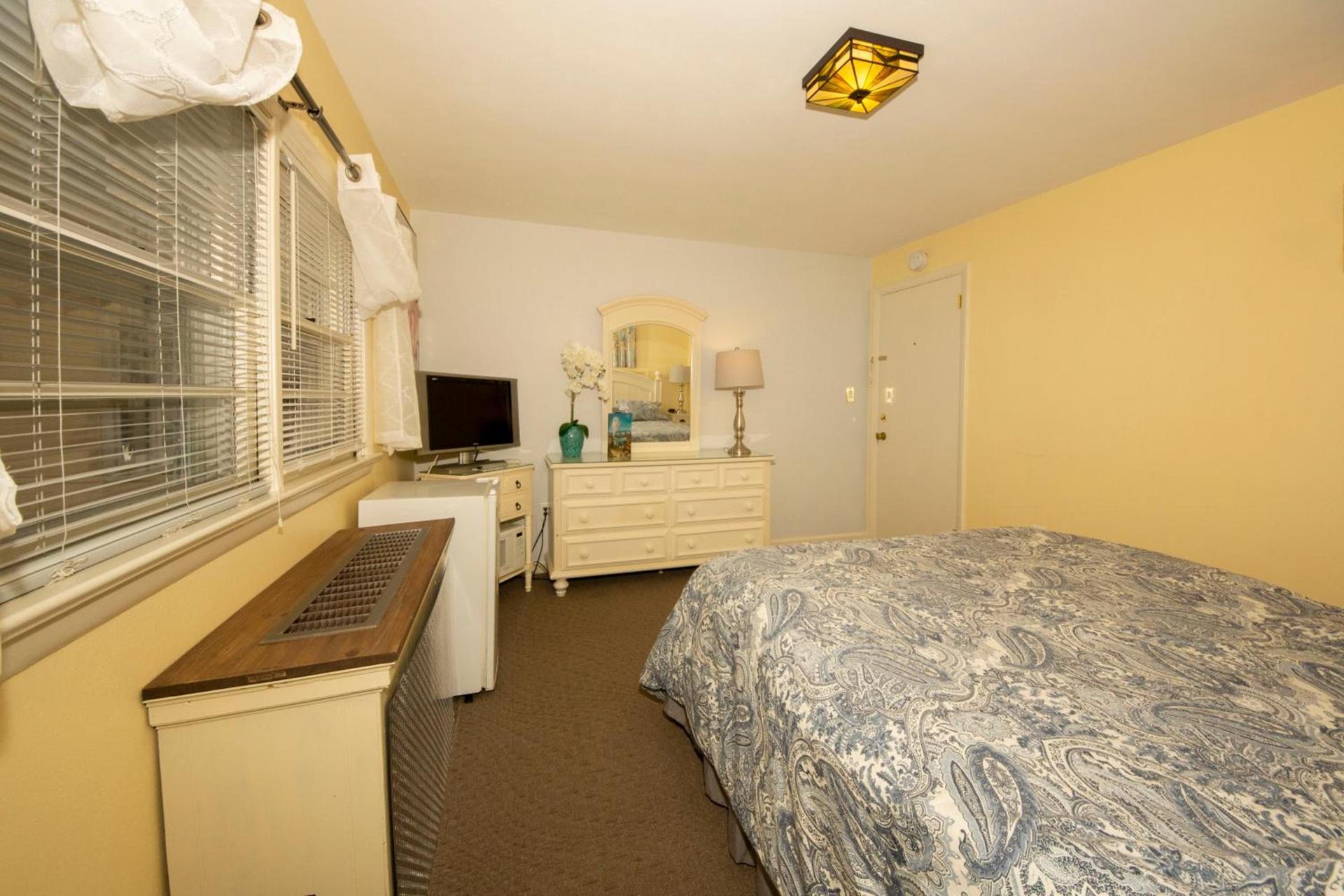 Simmons Motel and Suites photo 86