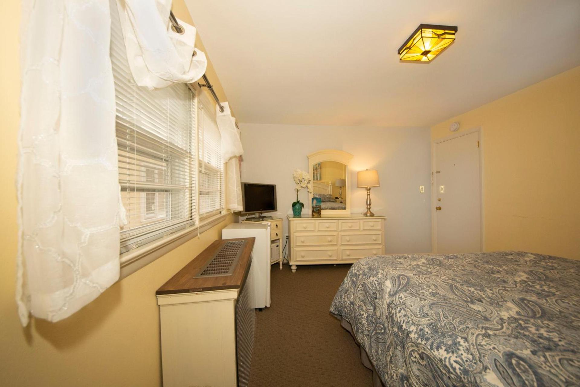 Simmons Motel and Suites photo 85