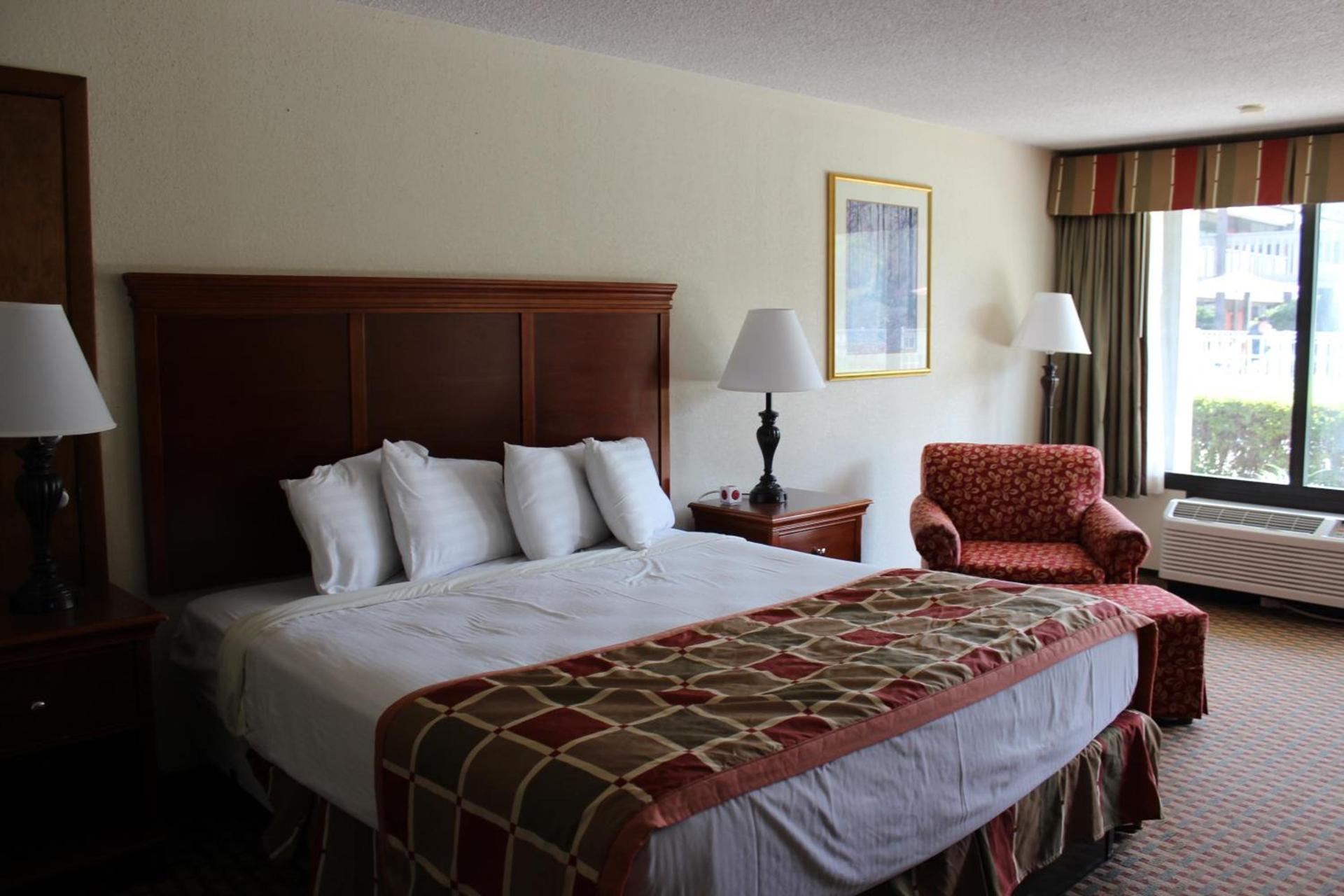 Great Smokies Inn - Cherokee photo 20