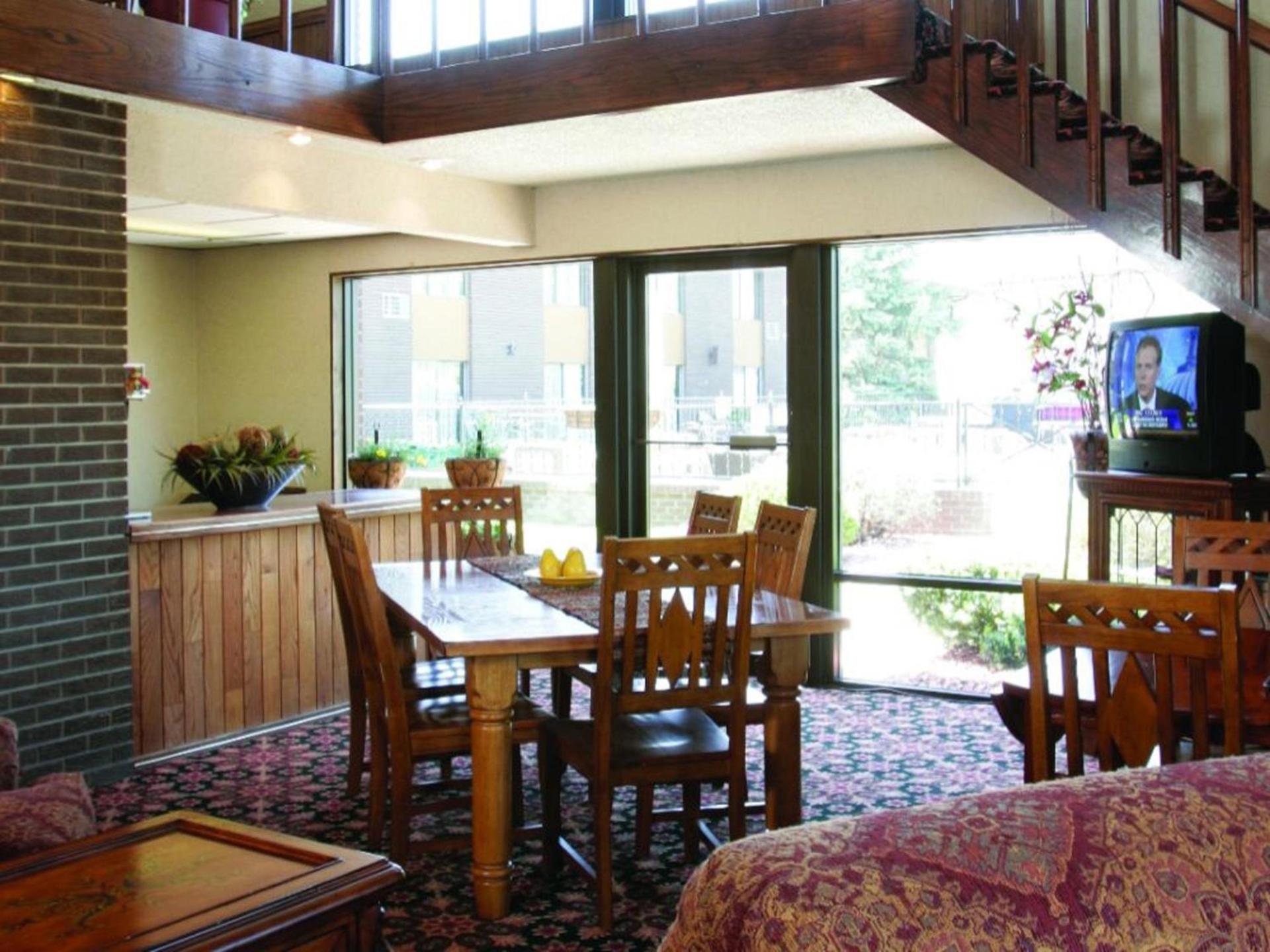 The Foothills Inn photo 4