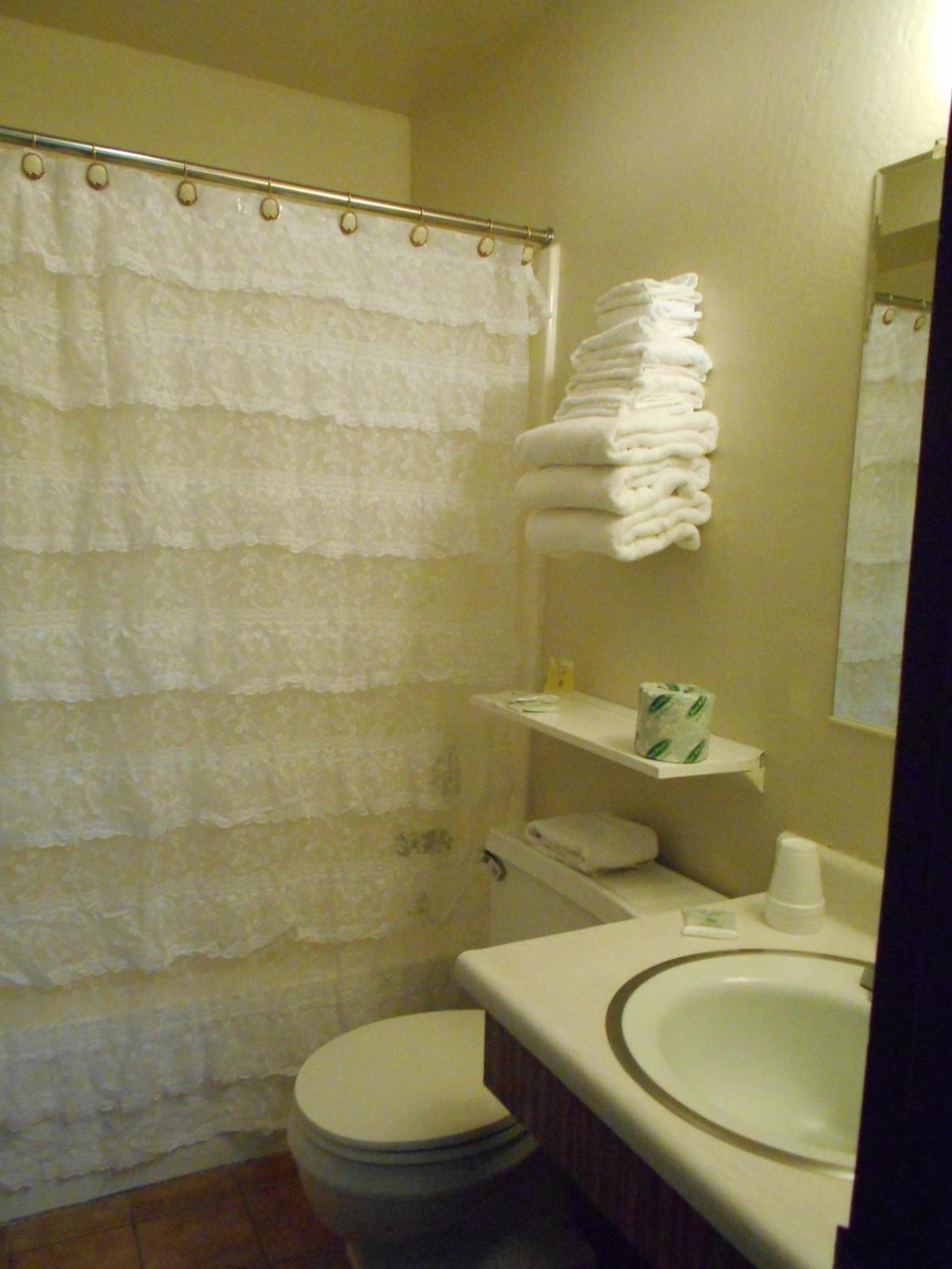 Victorian Inn photo 18