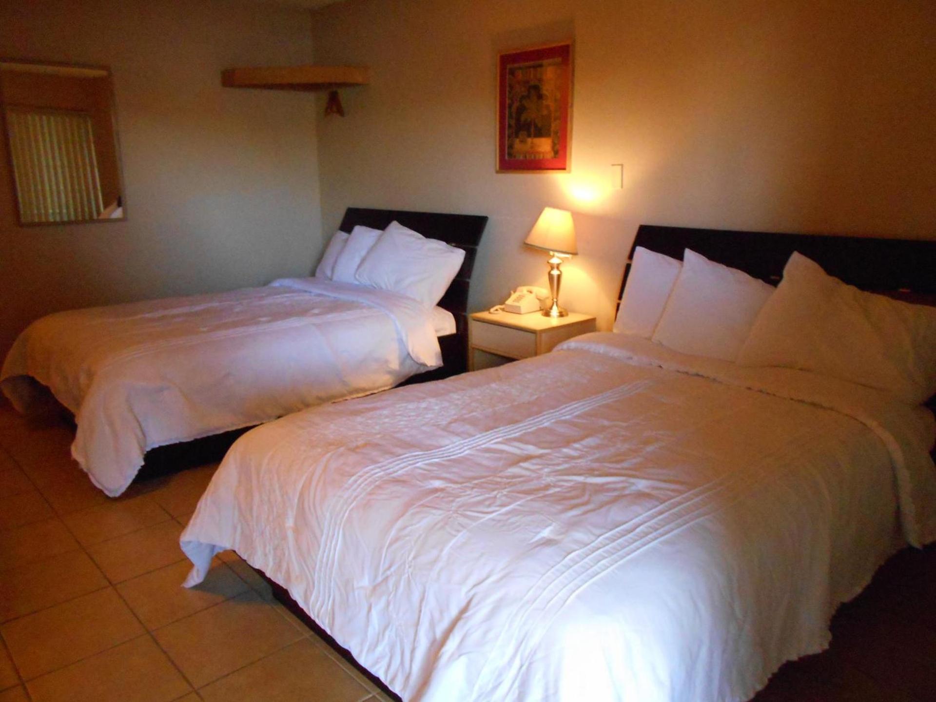 Victorian Inn photo 38