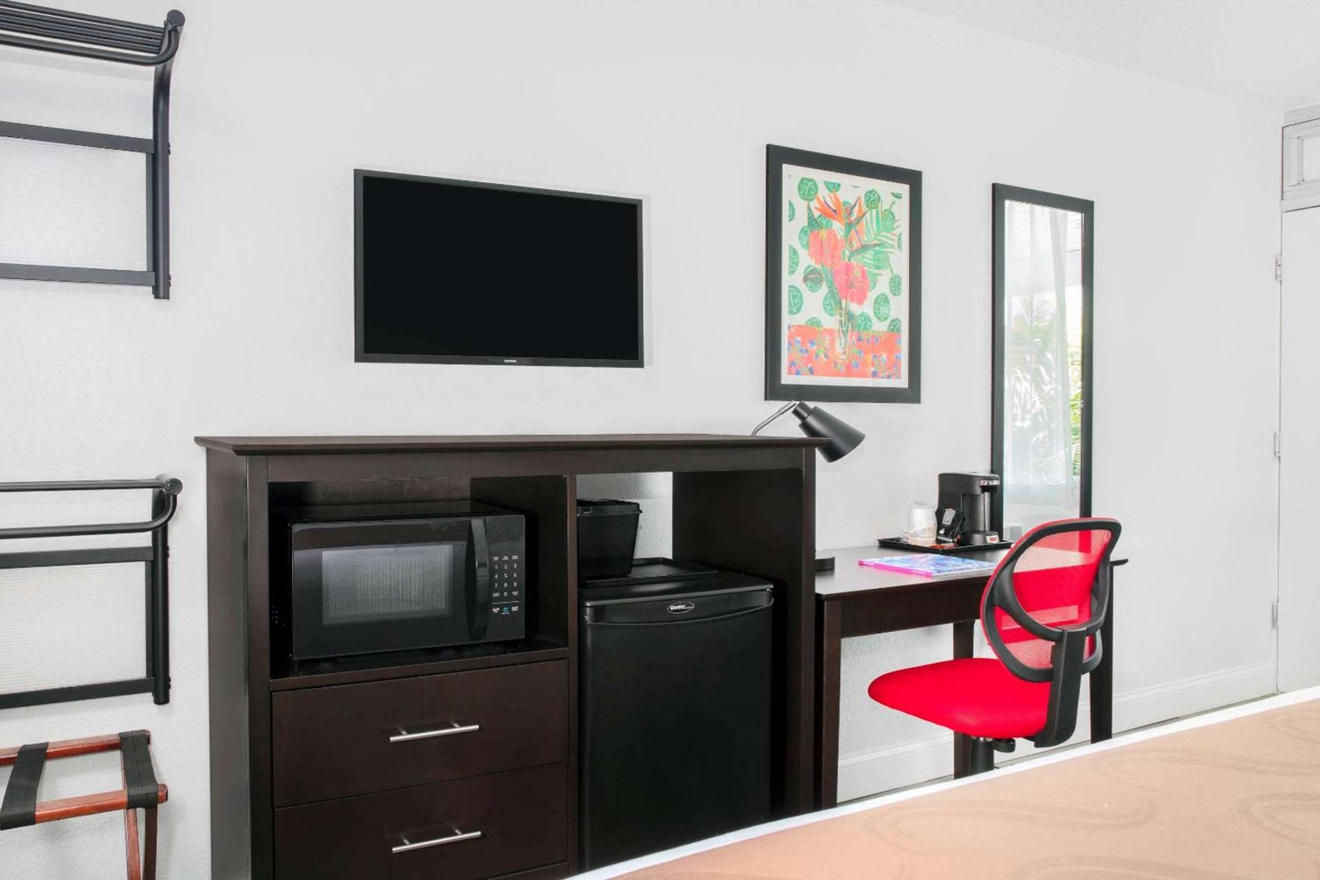Quality Inn Miami South photo 9