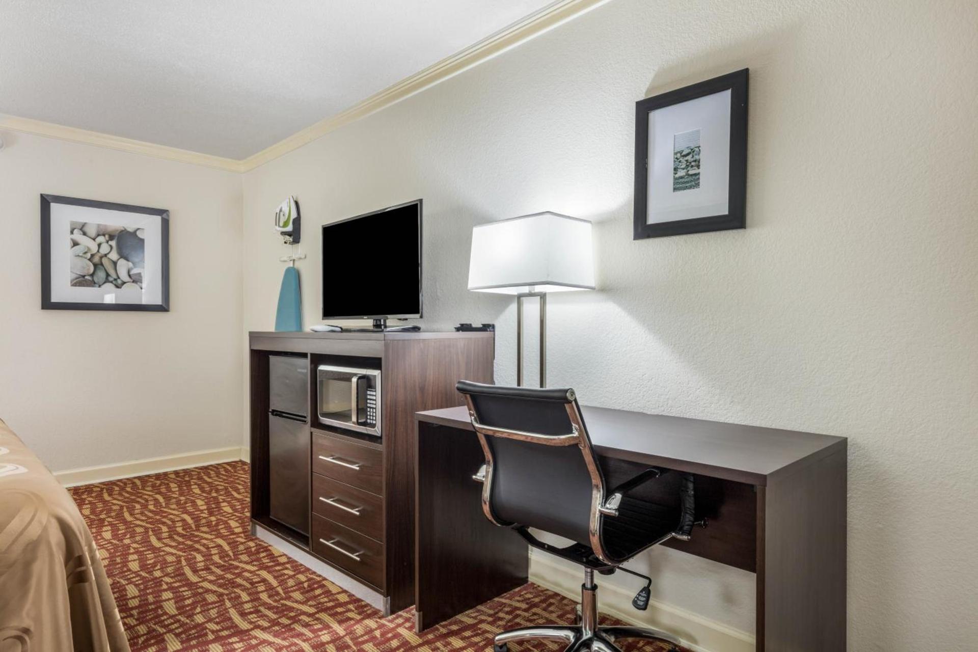 Quality Inn Forrest City I-40 photo 16