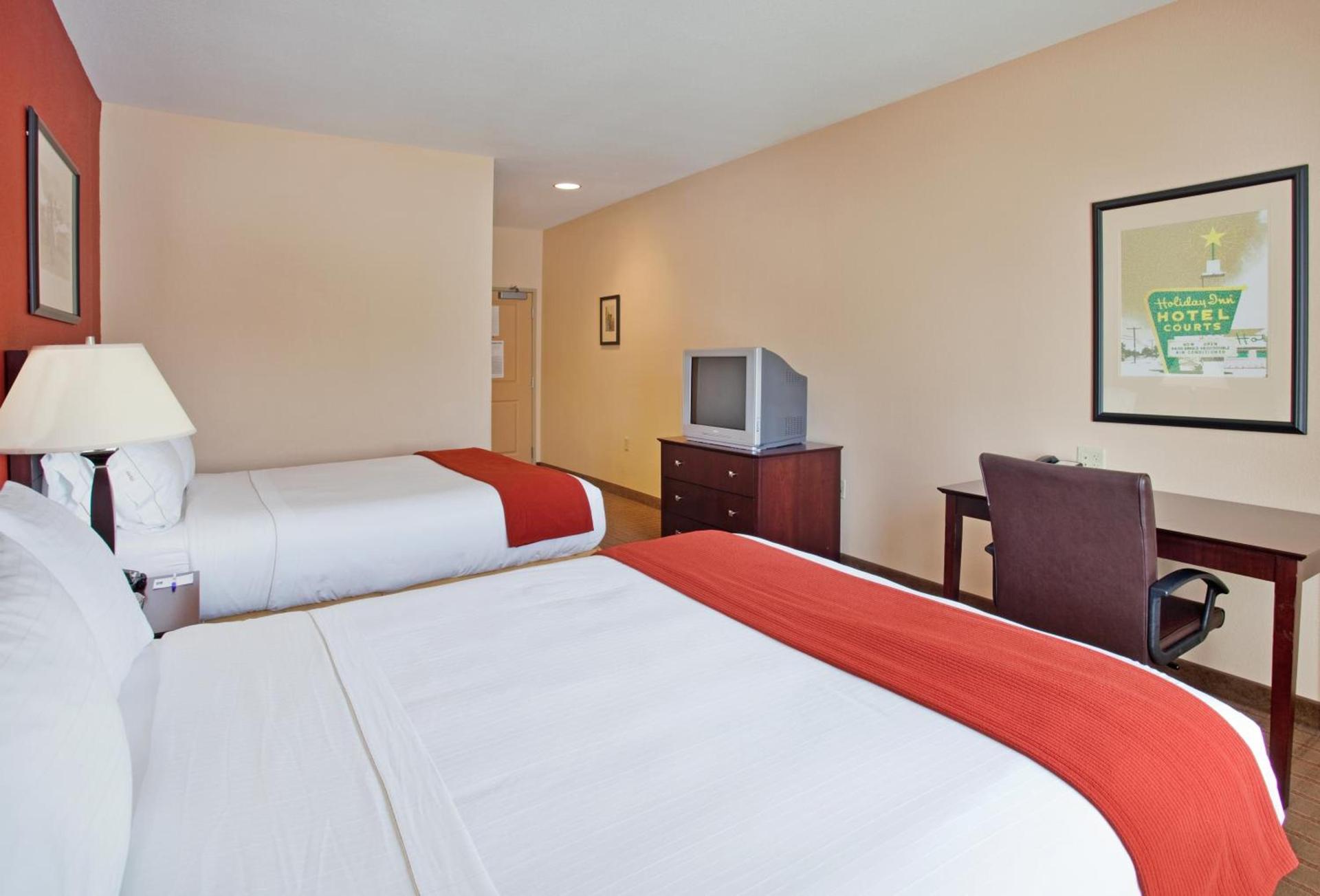 Holiday Inn Express & Suites East Wichita I-35 Andover by IHG photo 3