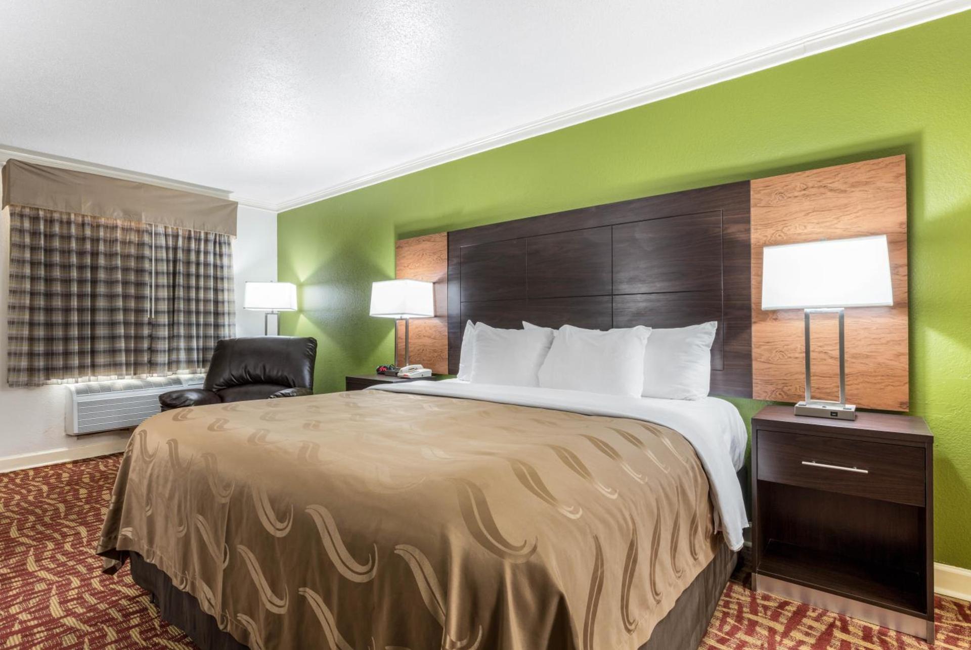 Quality Inn Forrest City I-40 photo 14