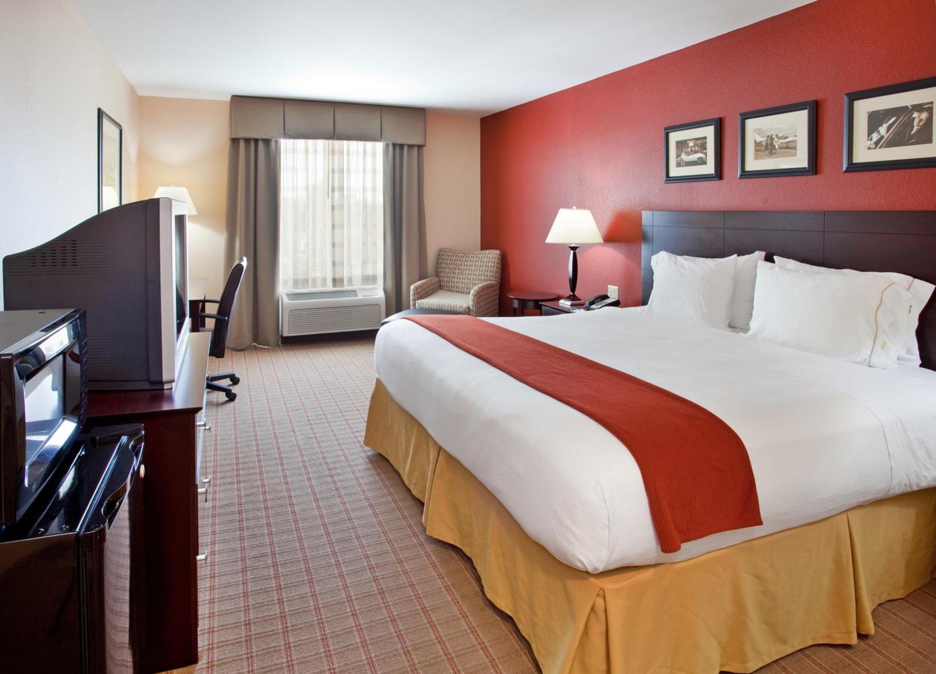 Holiday Inn Express & Suites East Wichita I-35 Andover by IHG photo 9