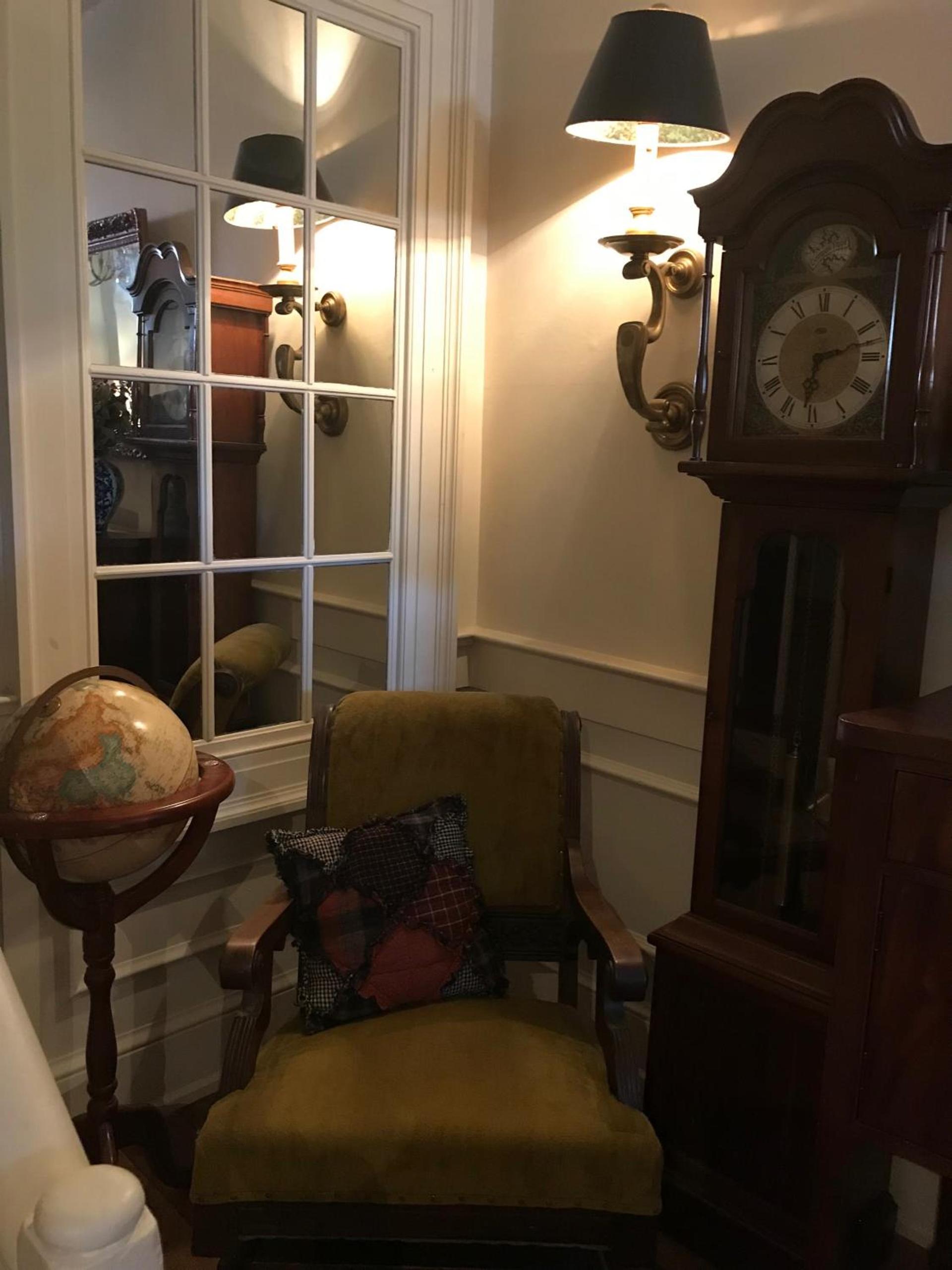 The Inn at Lincoln Square photo 7