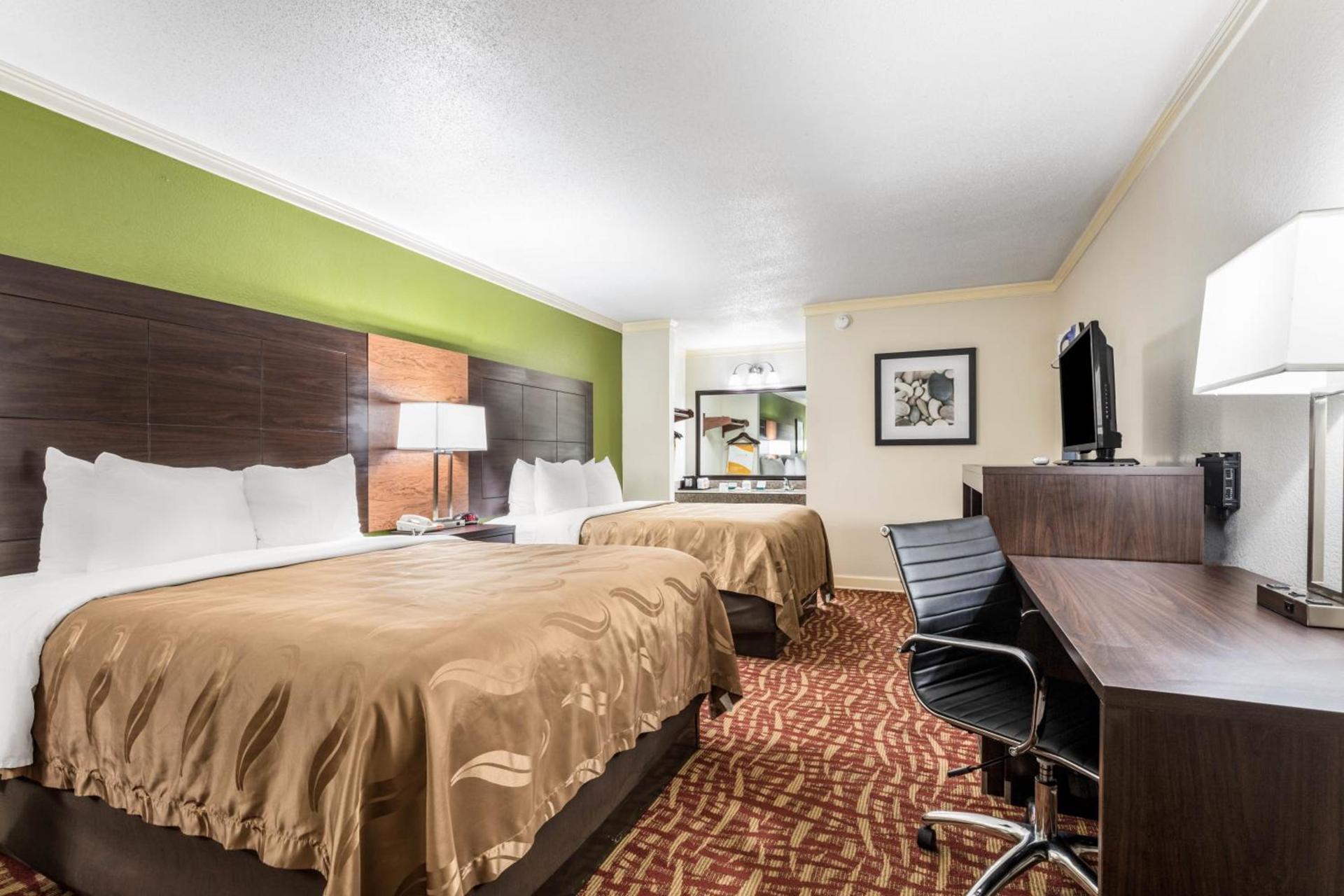 Quality Inn Forrest City I-40 photo 36
