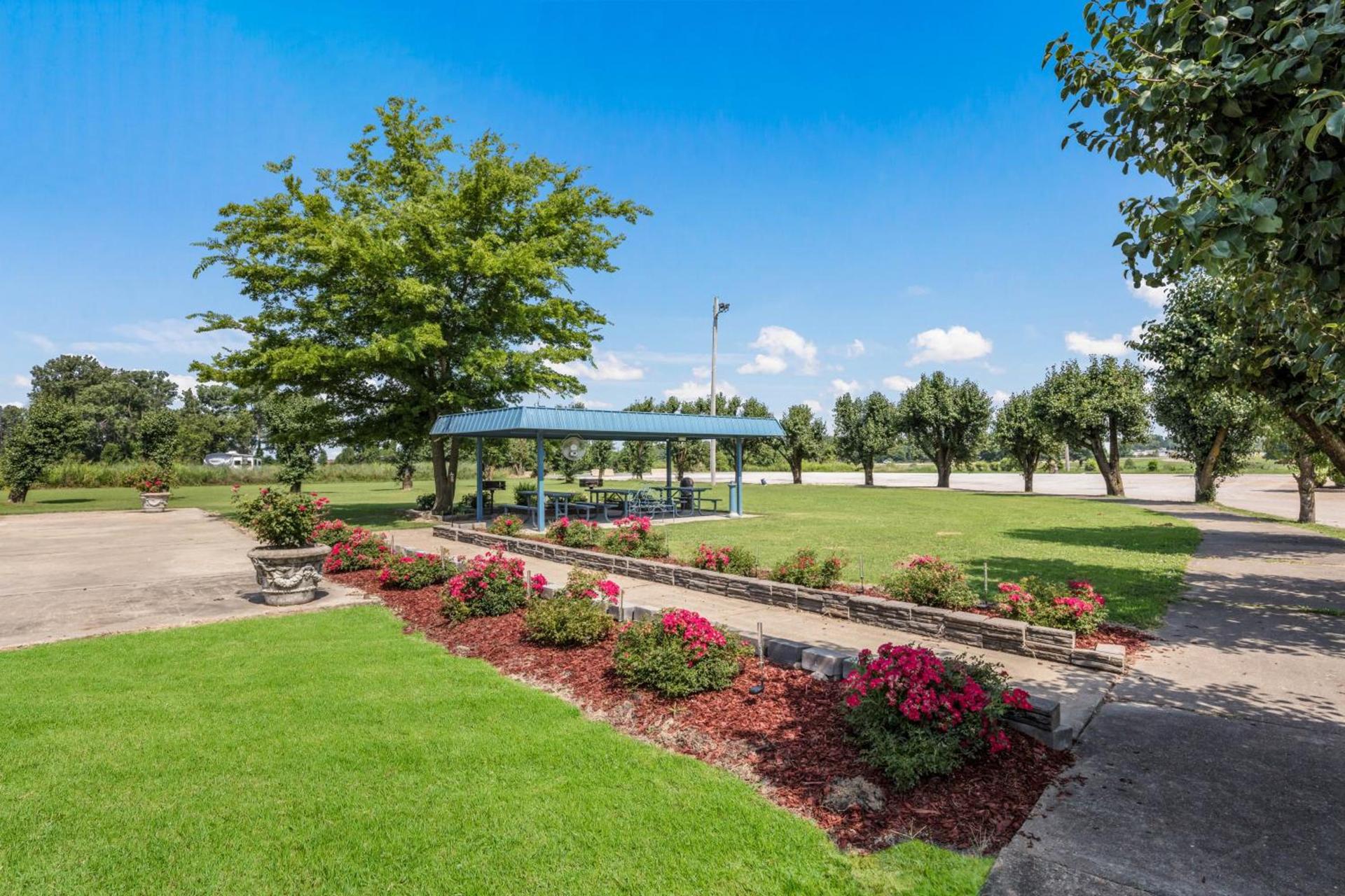 Quality Inn Forrest City I-40 photo 9