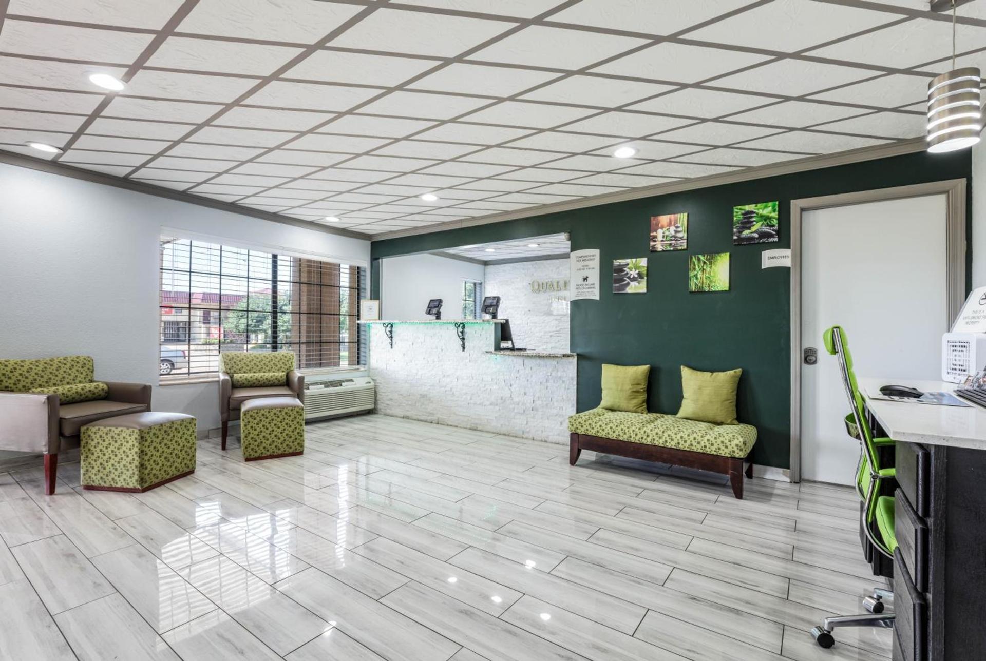 Quality Inn Forrest City I-40 photo 2