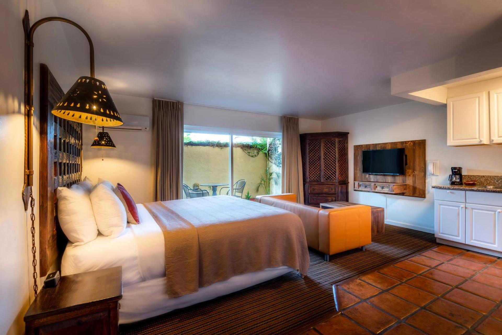 Hotel Pepper Tree Boutique Kitchen Studios - Anaheim photo 12