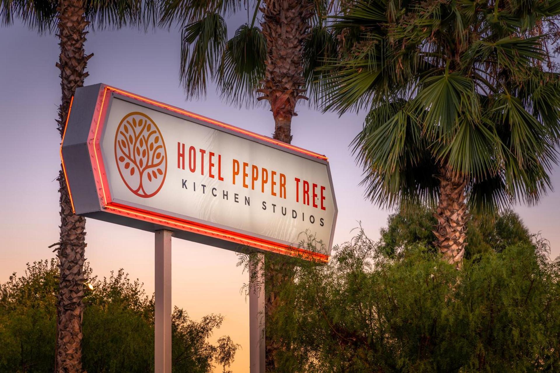 Hotel Pepper Tree Boutique Kitchen Studios - Anaheim photo 22