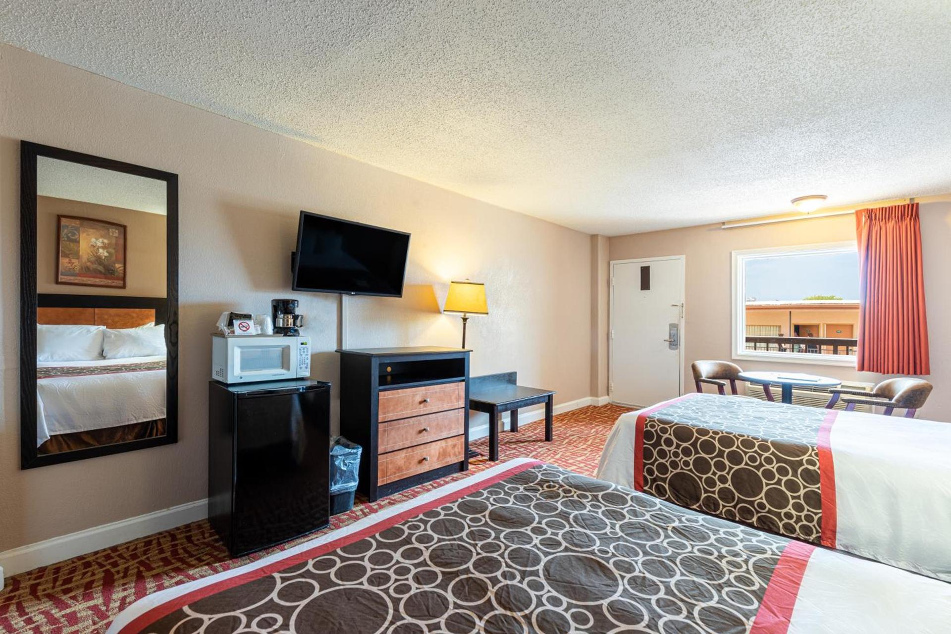 Sundial Inn photo 15