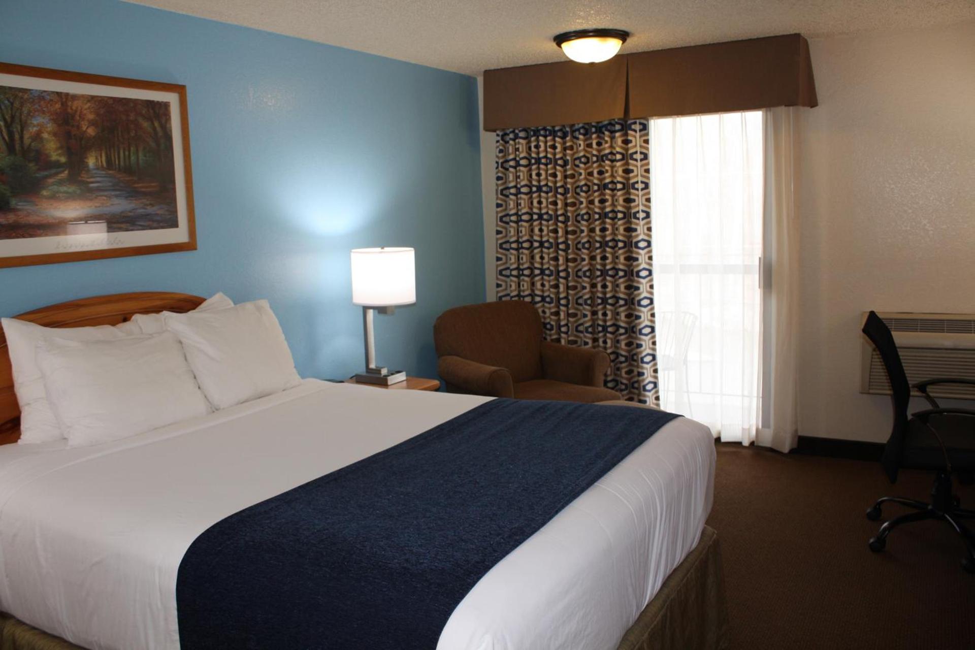 Baymont by Wyndham Yakima Riverfront photo 4