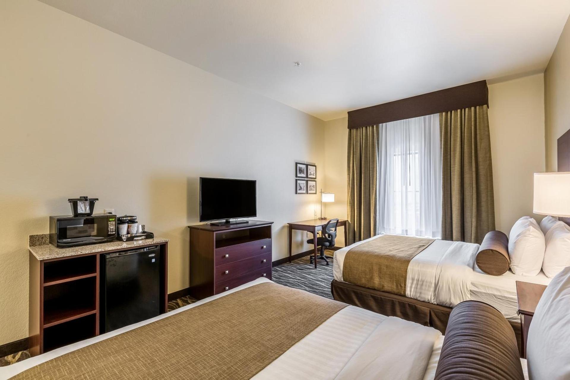 Cobblestone Hotel & Suites Hartford photo 35