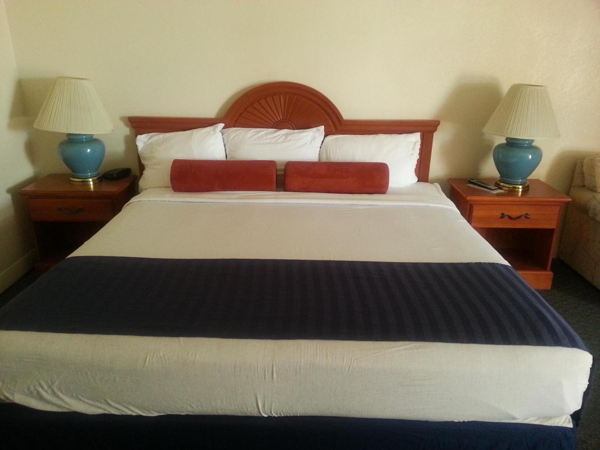 Casa Lemus Inn photo 51