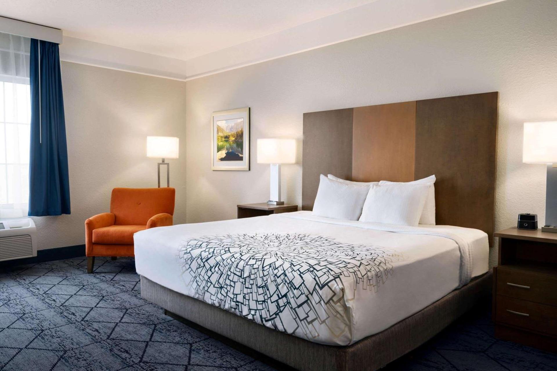 La Quinta Inn and Suites by Wyndham at WaTiki Waterpark photo 90