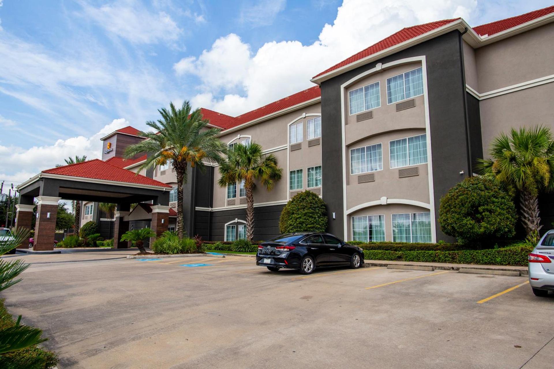 La Quinta by Wyndham Houston East at Normandy photo 7