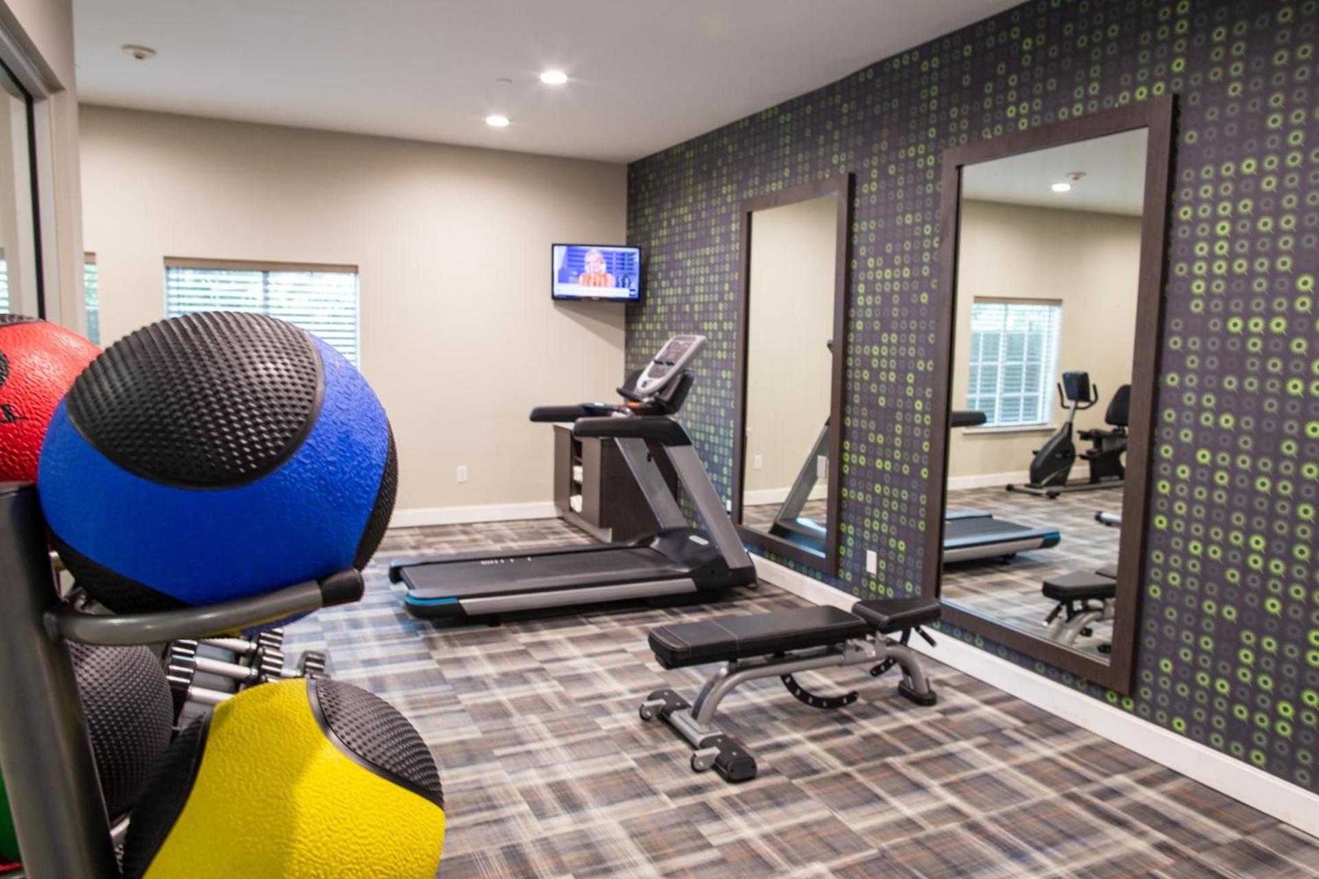 La Quinta by Wyndham Houston East at Normandy photo 13