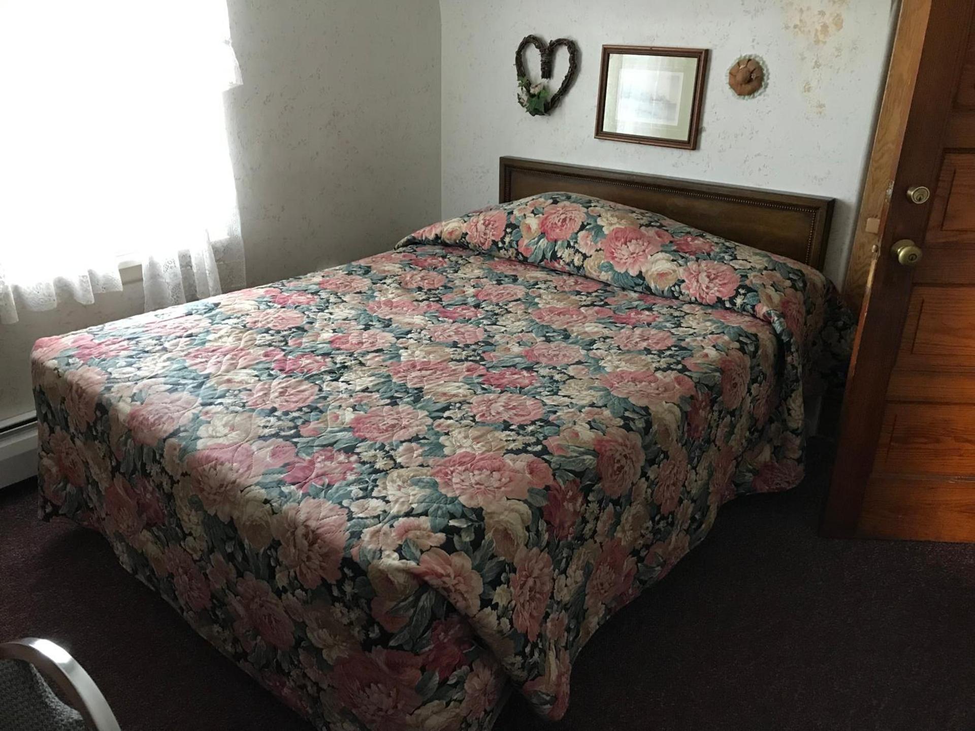 Simmons Motel and Suites photo 51