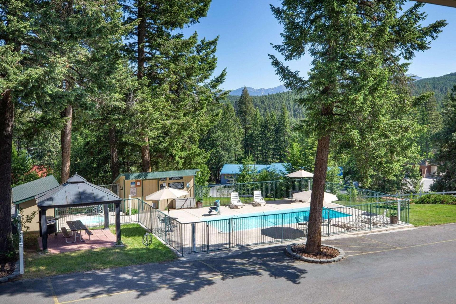 Timbers Motel photo 18
