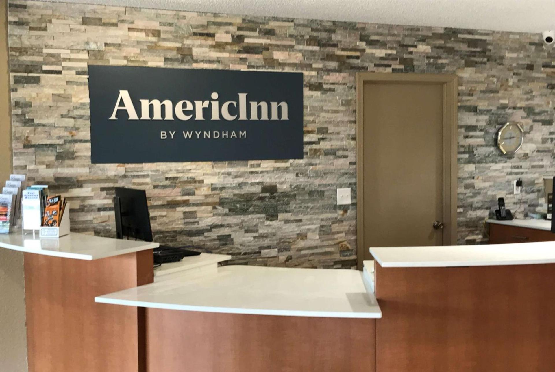 AmericInn by Wyndham Prairie du Chien photo 42