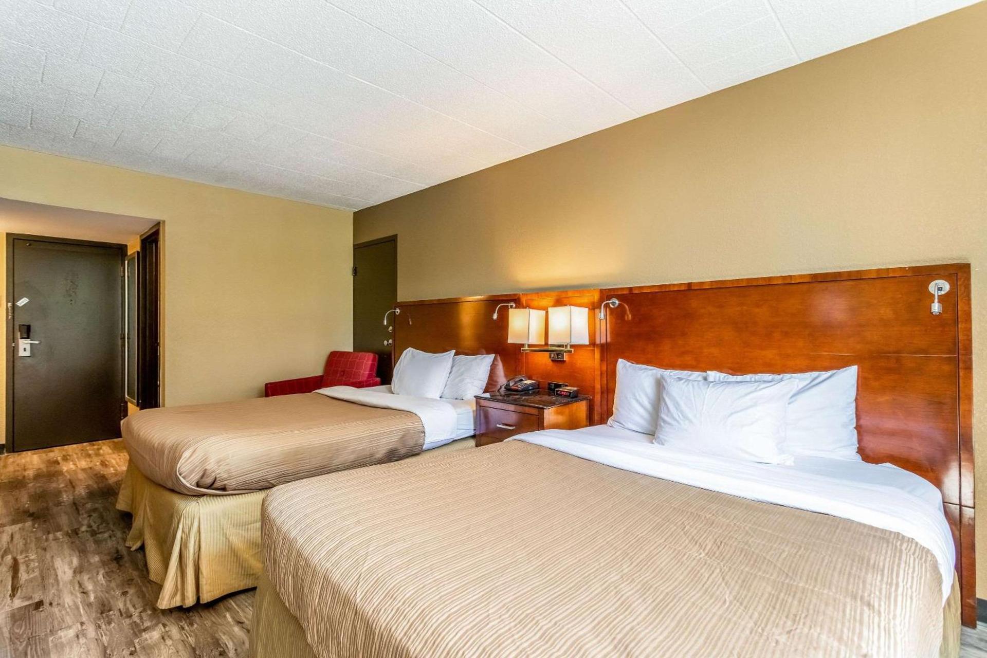 Americas Best Value Inn Fredonia NY photo 15