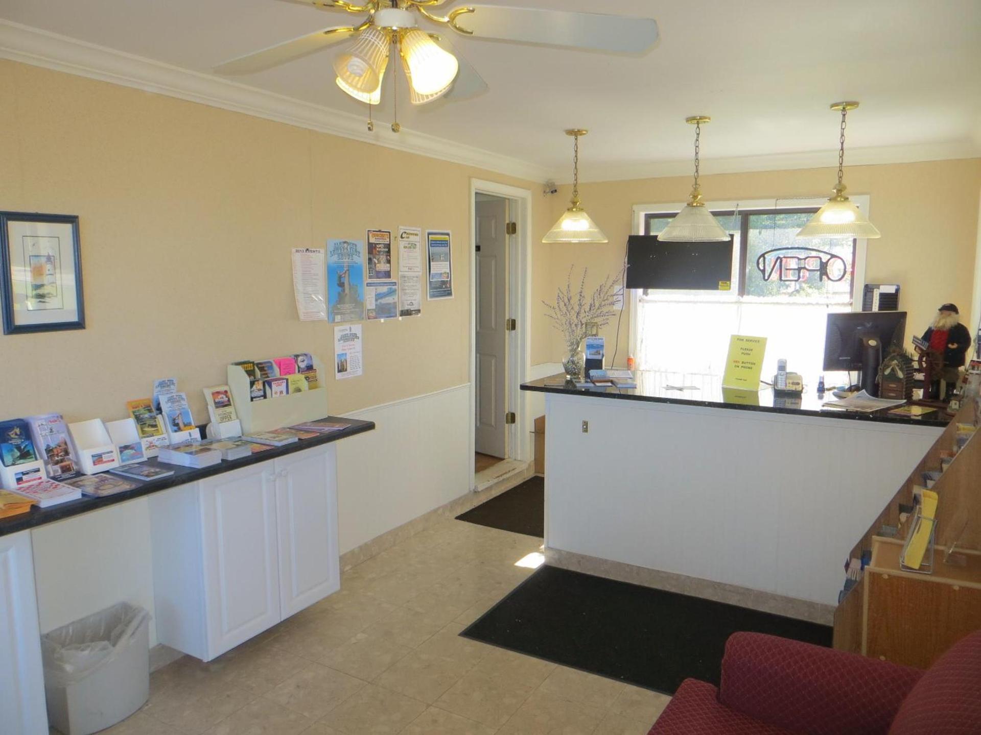 Bridgeview Motel photo 10