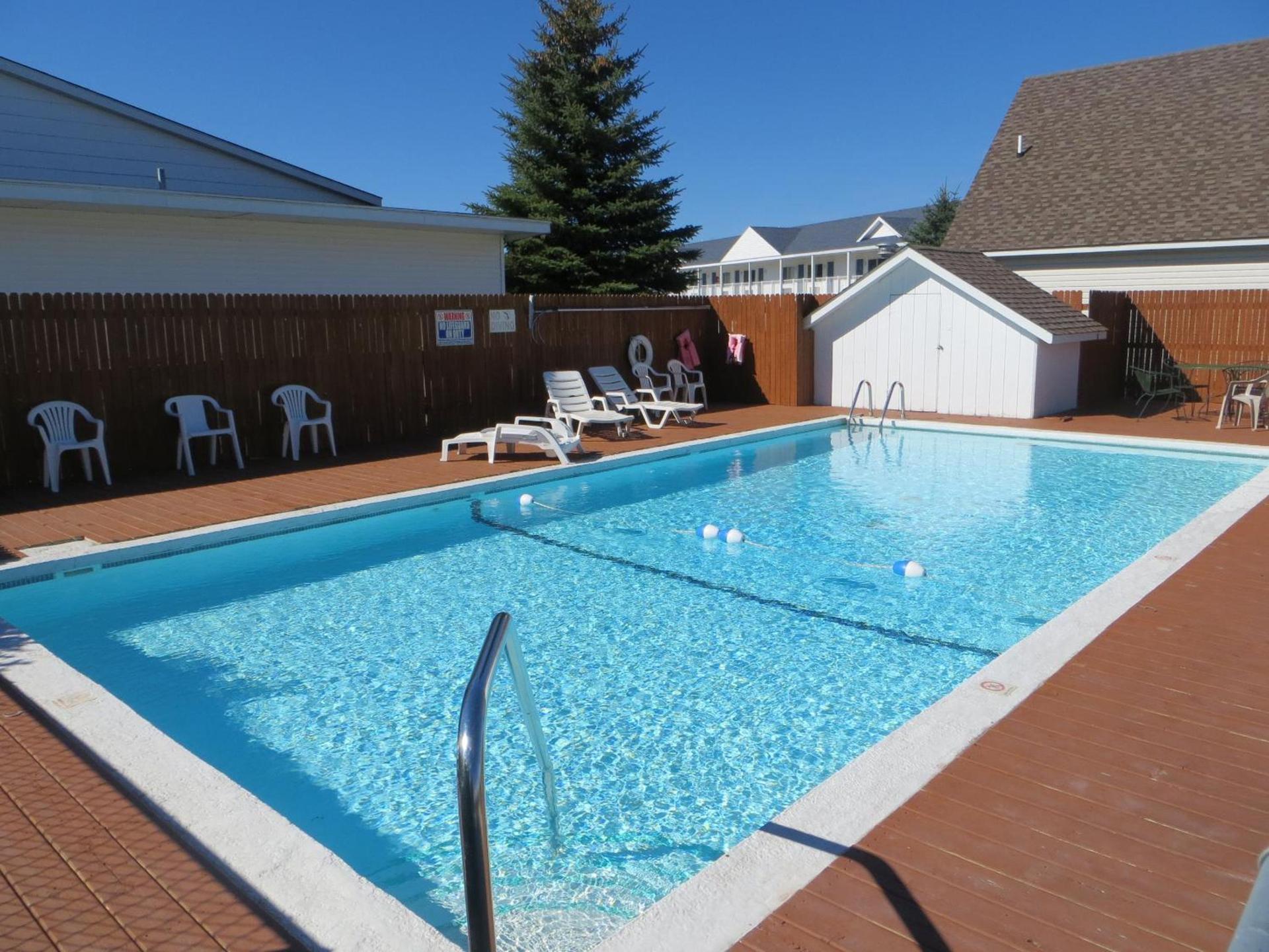 Bridgeview Motel photo 9