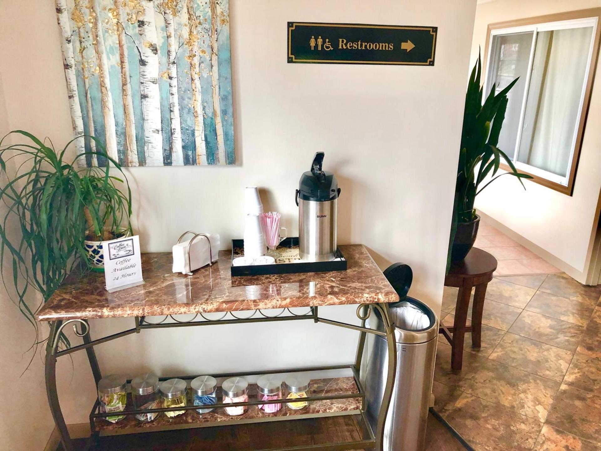 Bicentennial Inn photo 18