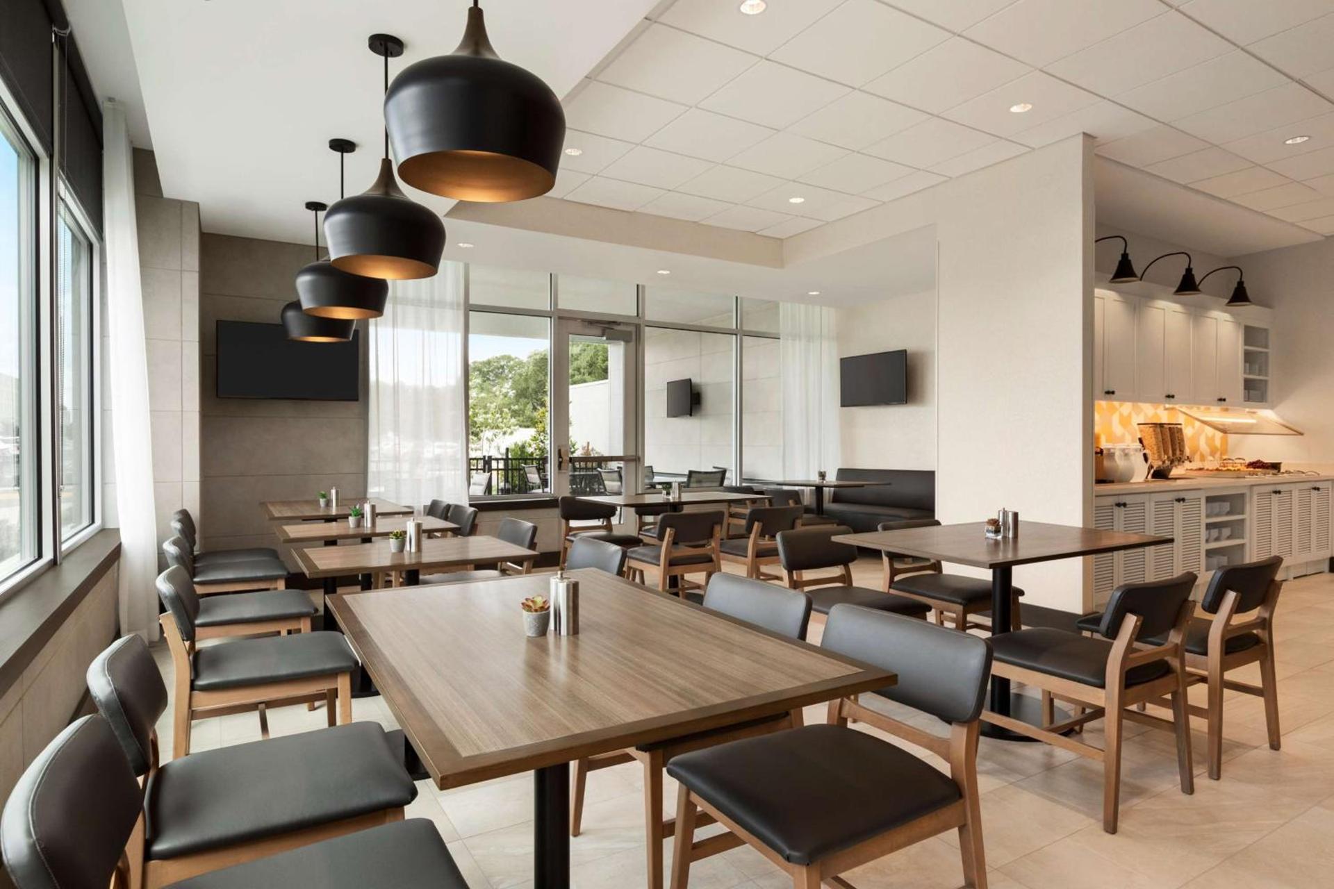 Hyatt Place Virginia Beach Town Center photo 45