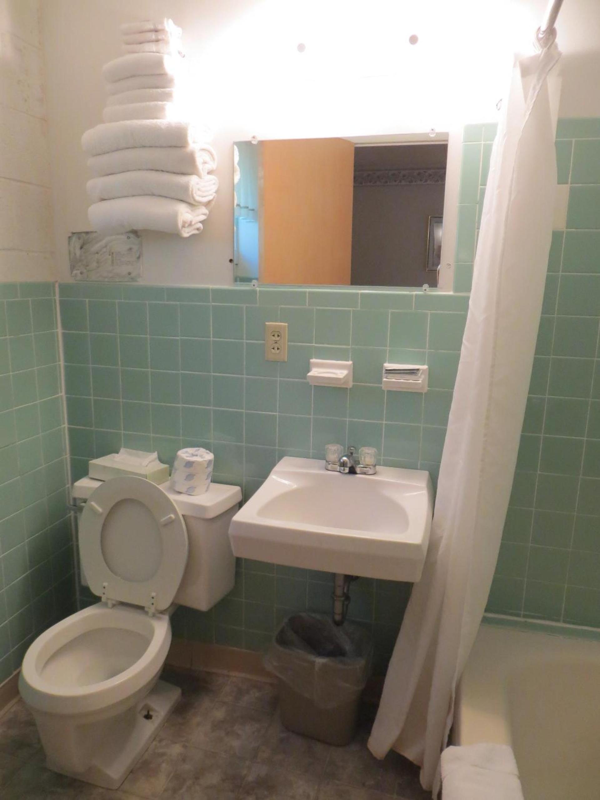 Starlite Budget Inn photo 22