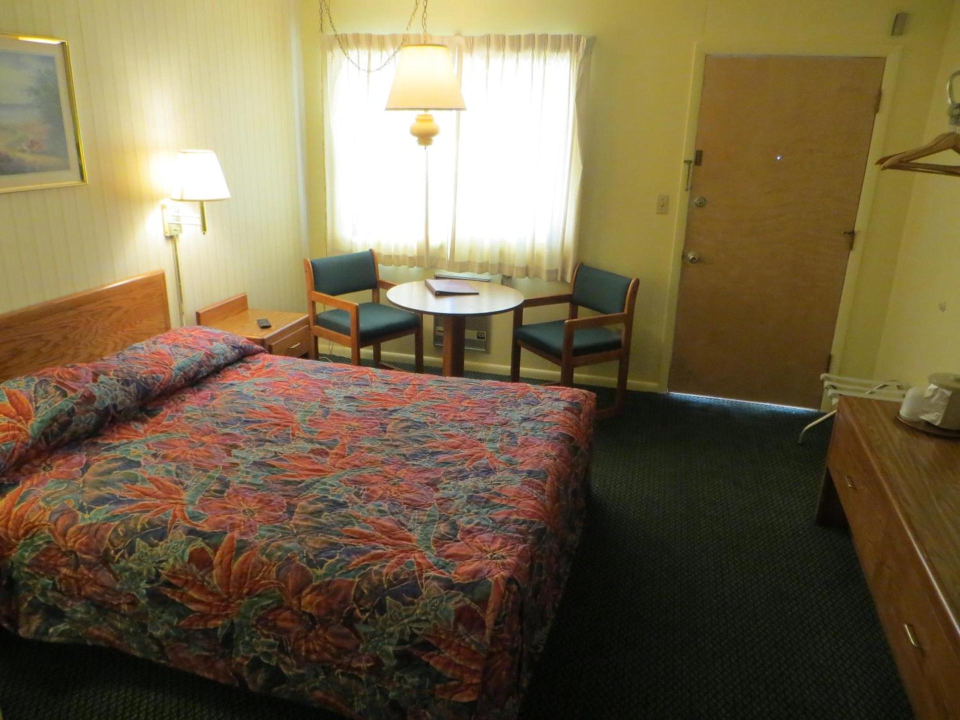 Starlite Budget Inn photo 12