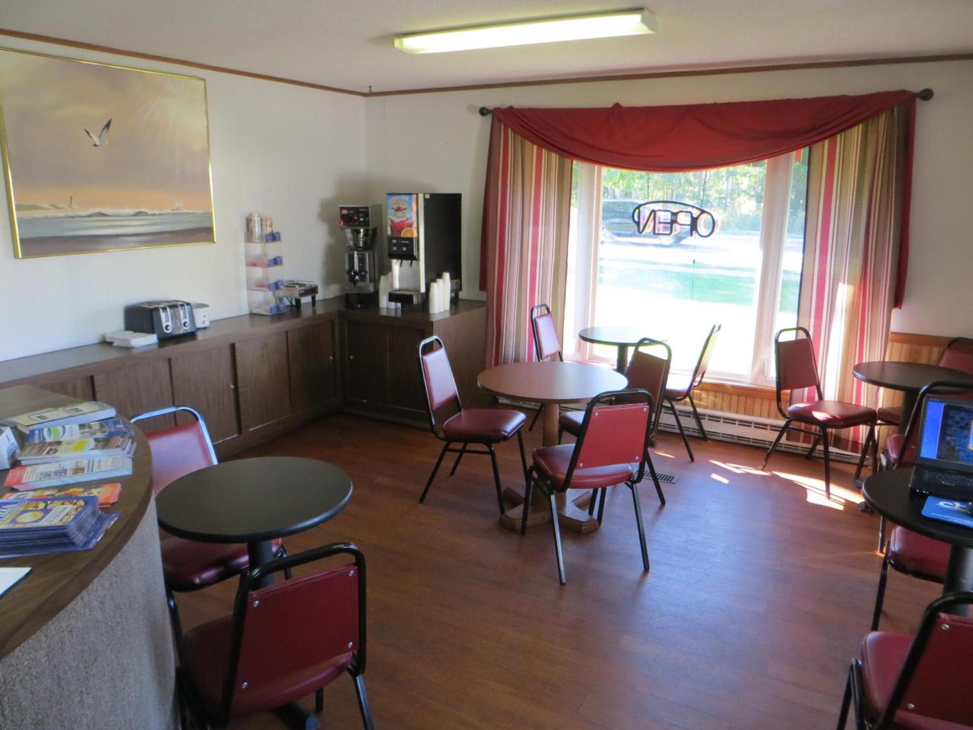 Starlite Budget Inn photo 9