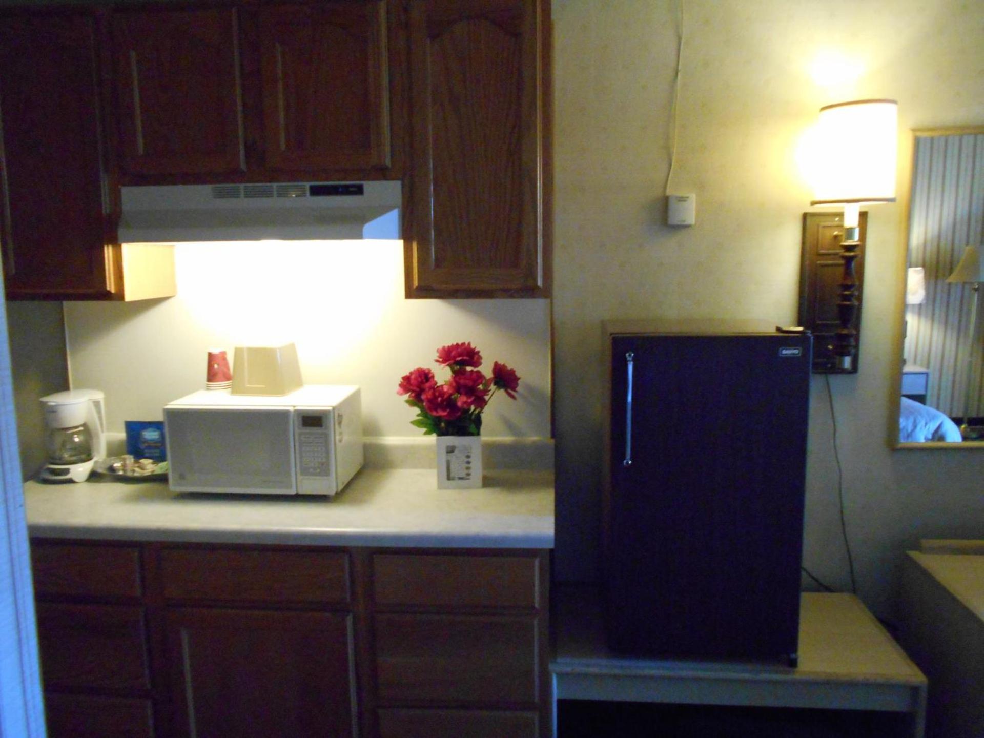 Victorian Inn photo 25