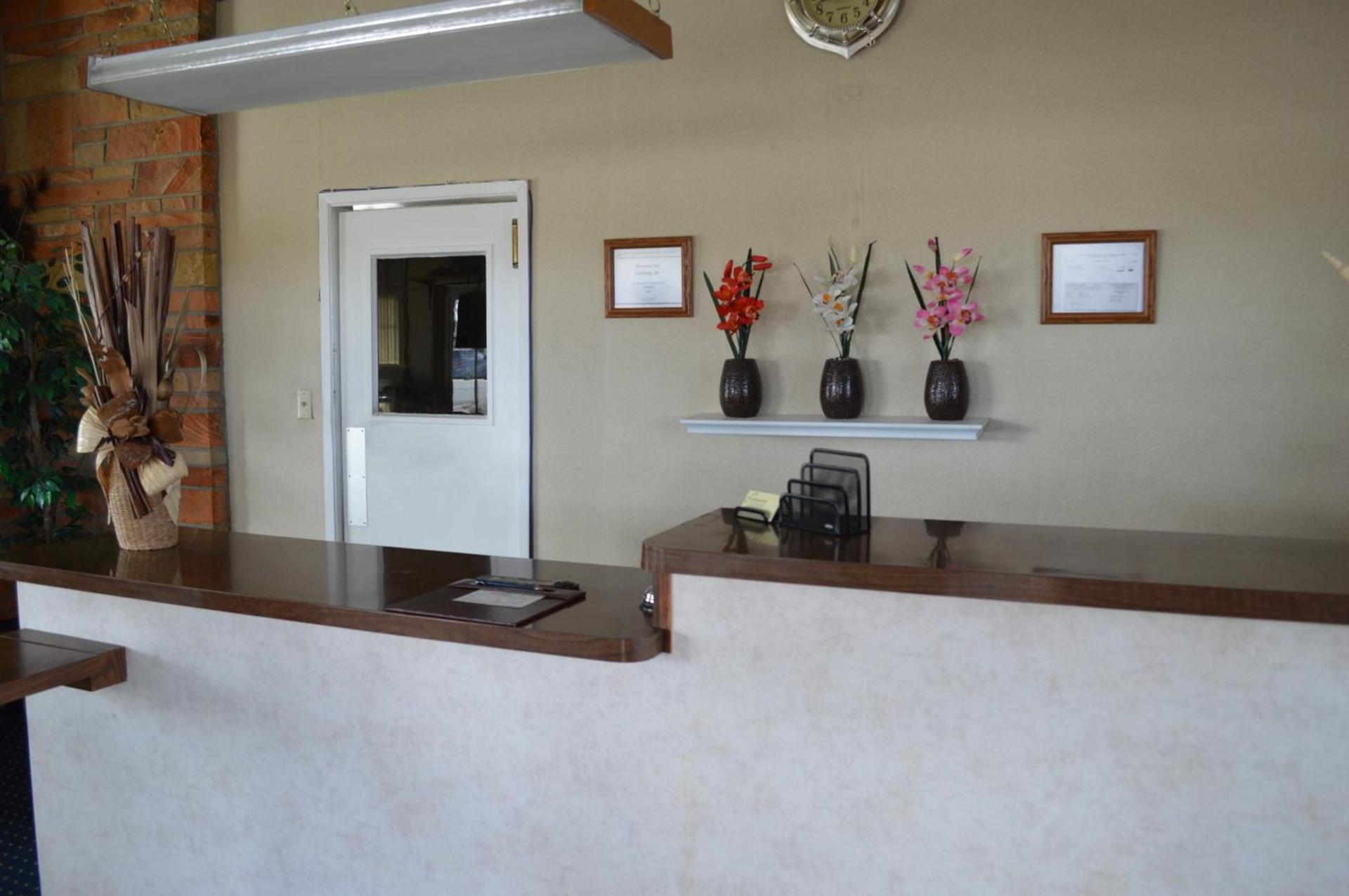 Gateway Inn Fairfield photo 12